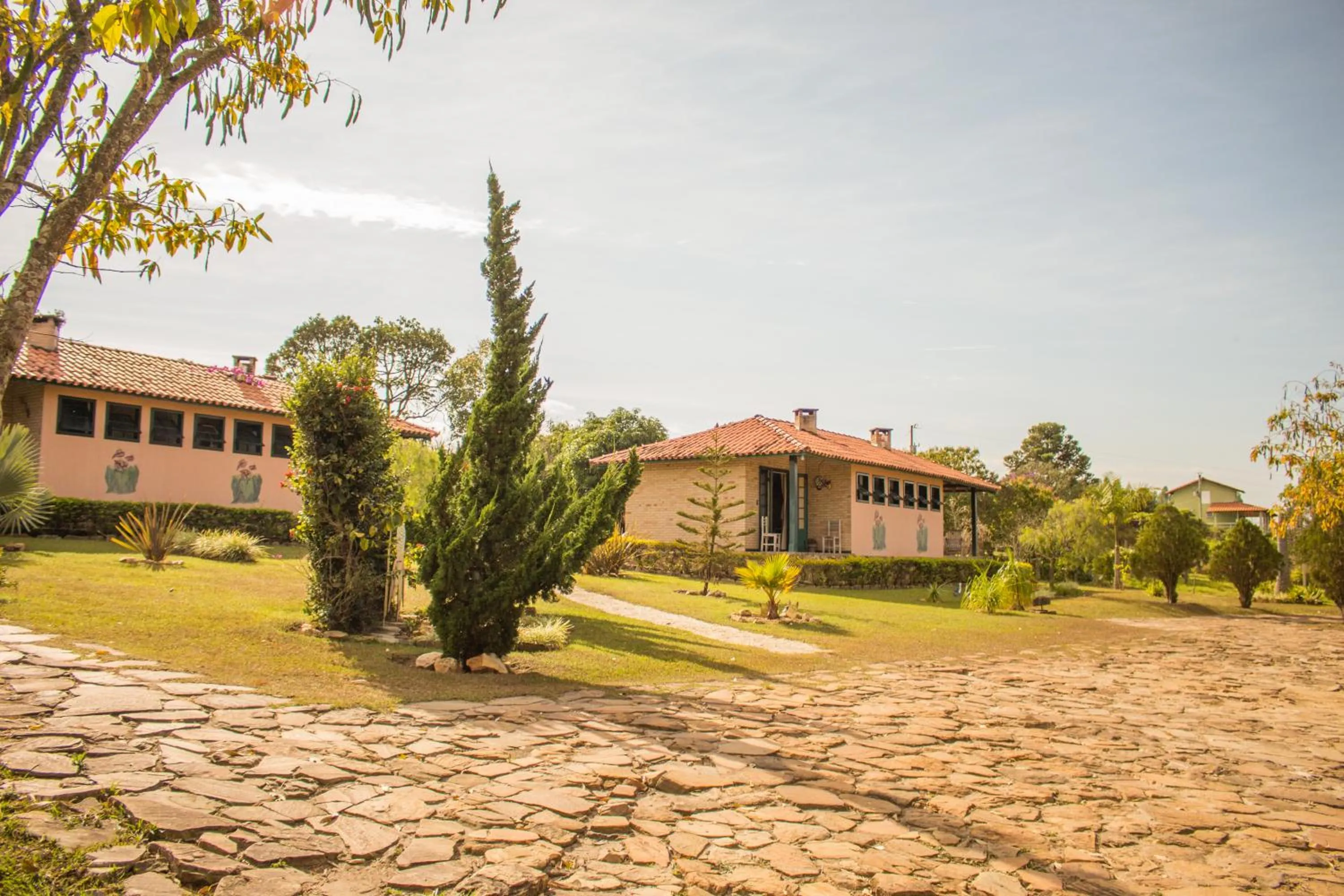 Property building in Verdes Em Cantos Pousada