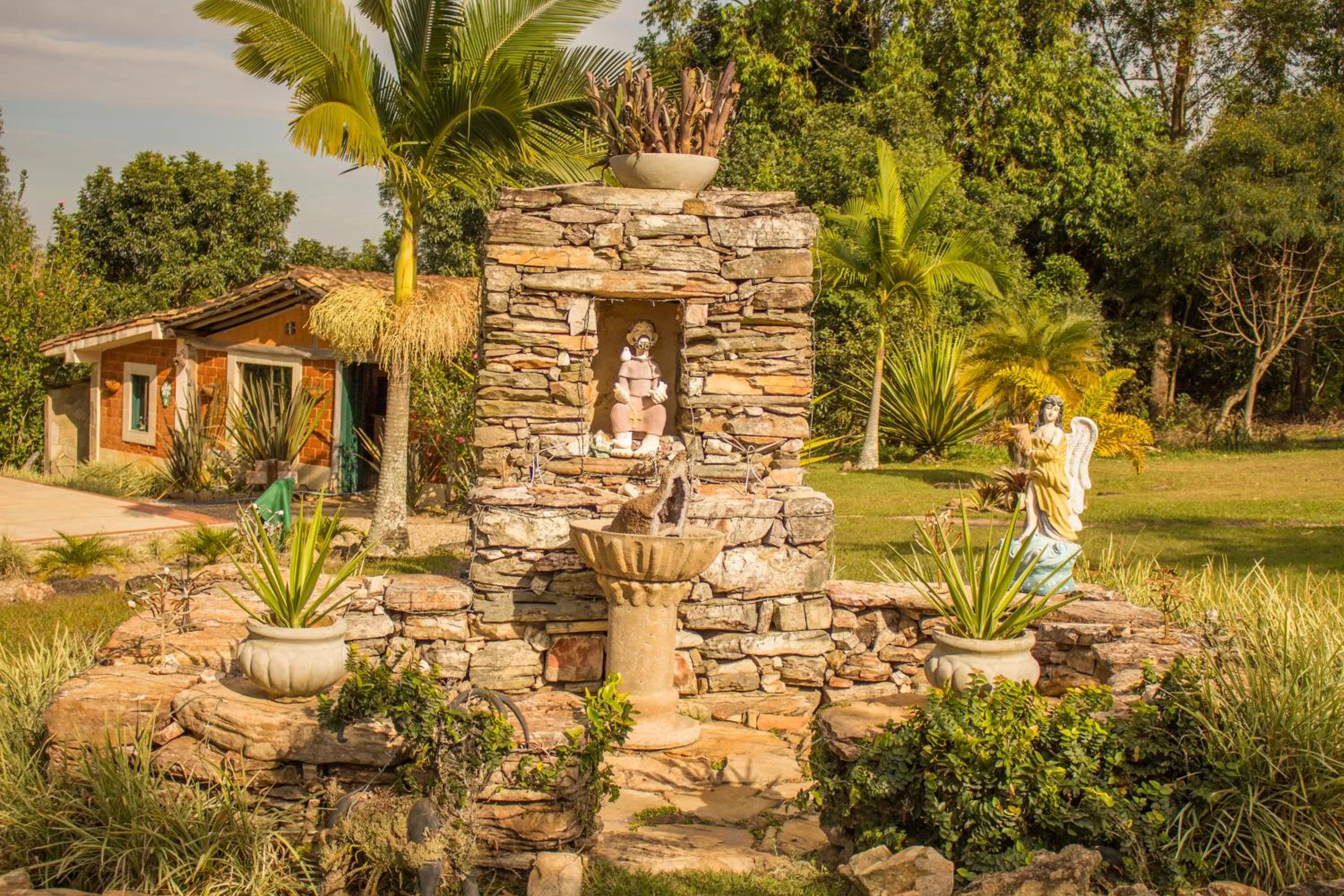 Garden in Verdes Em Cantos Pousada