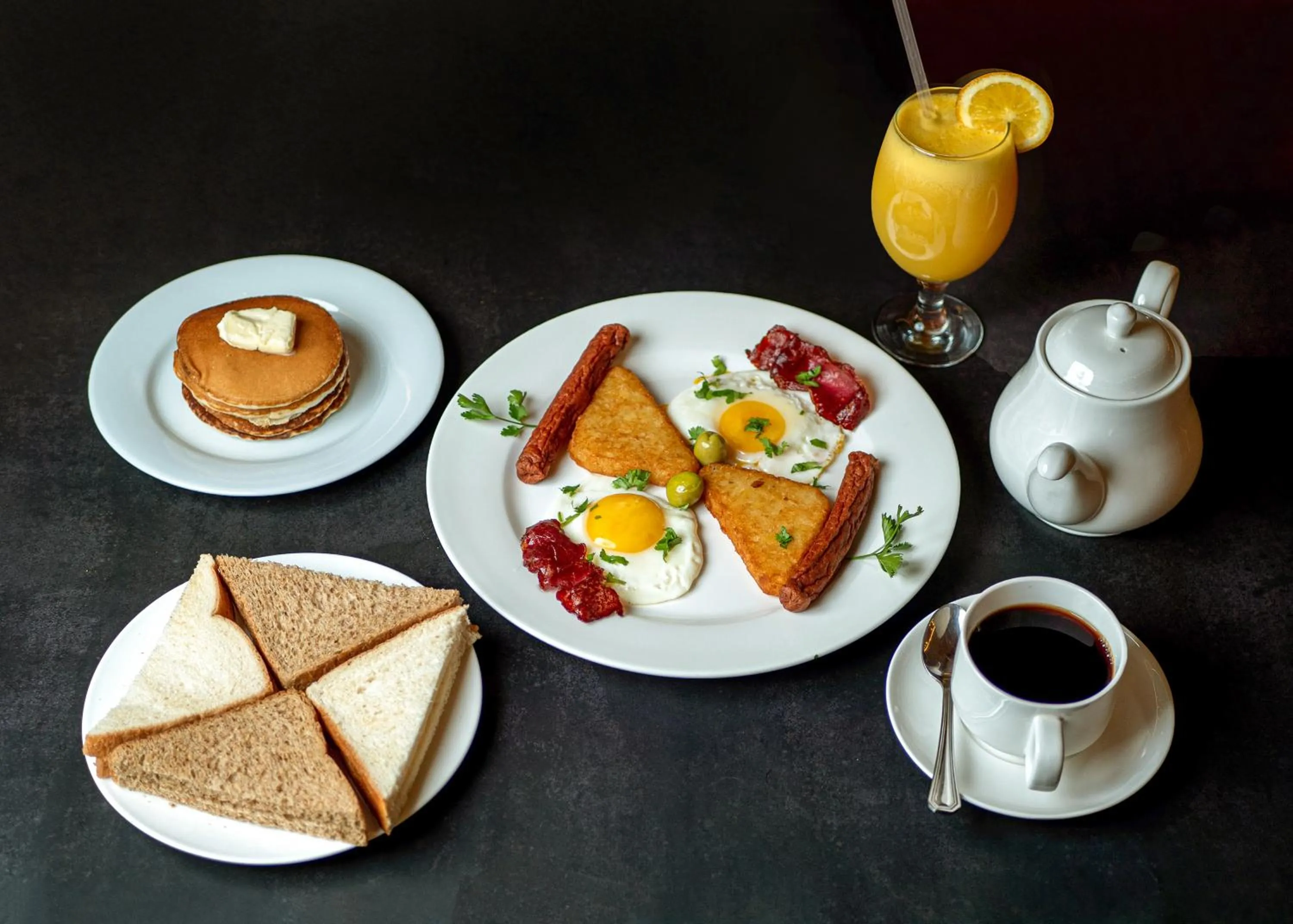 Breakfast in Innyar Hotel