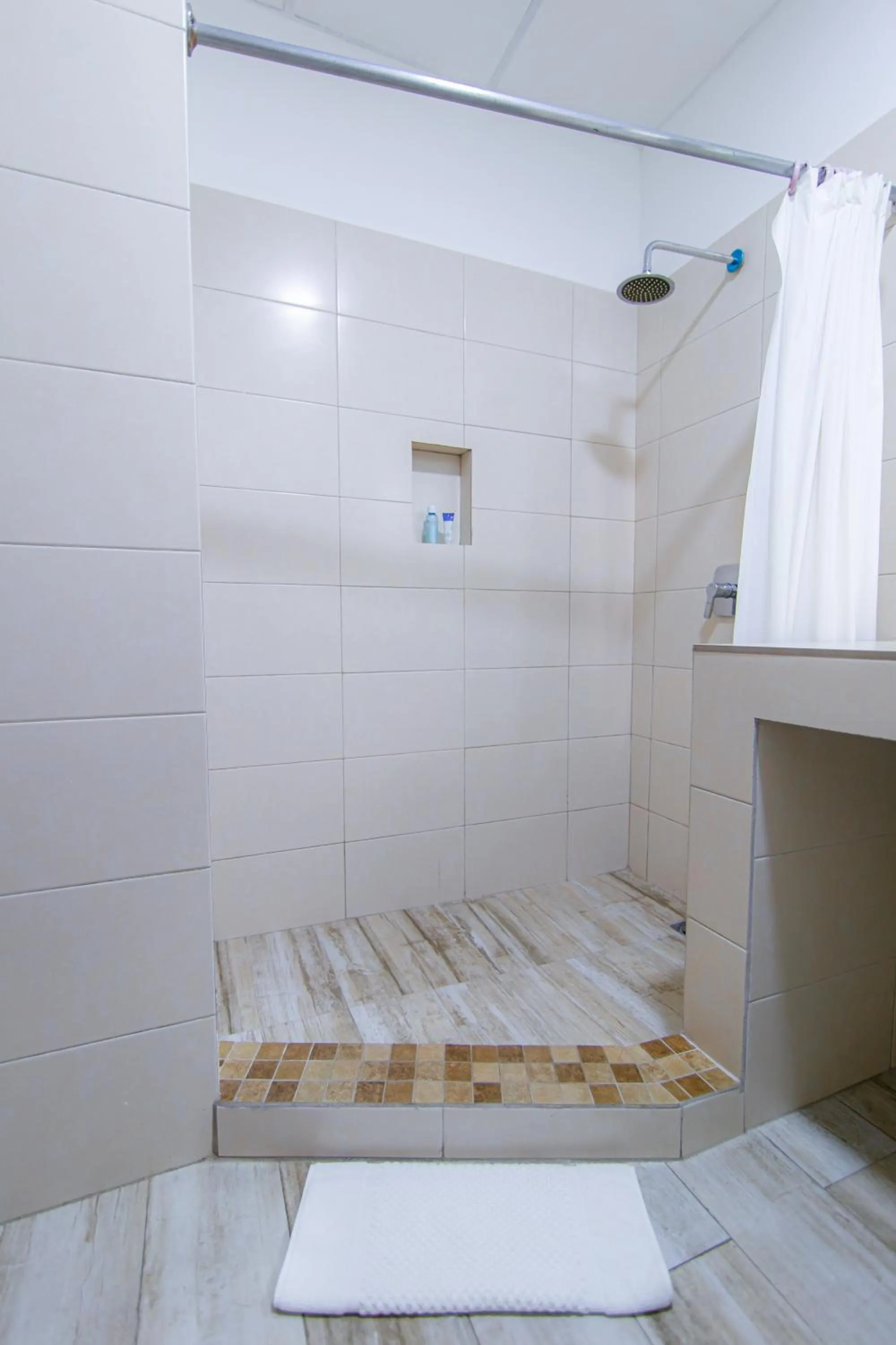 Bathroom in Hotel Santana