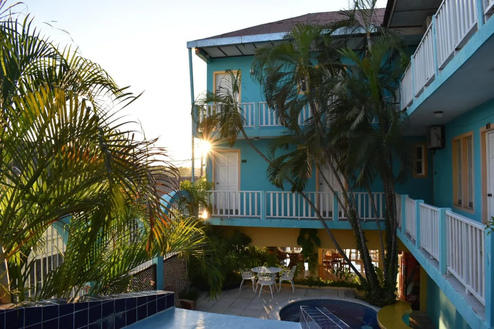 Property building in Hotel Santana