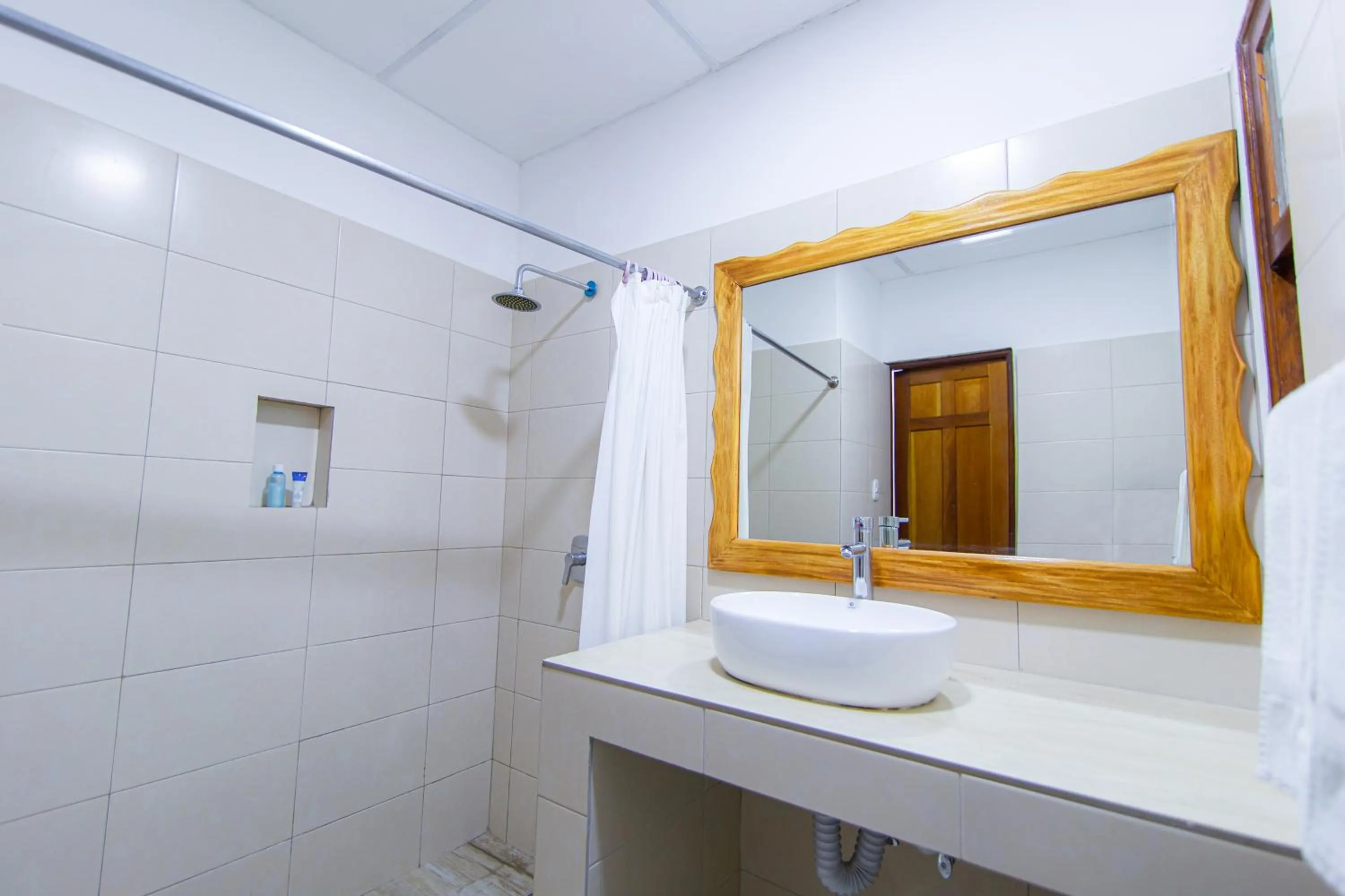 Bathroom in Hotel Santana