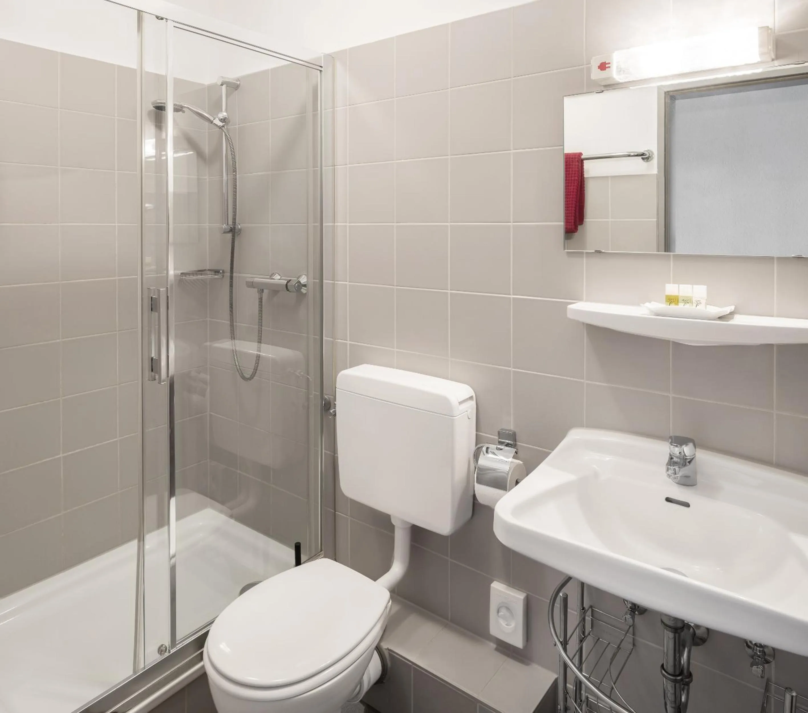 Bathroom in Aparthotel am Münzplatz