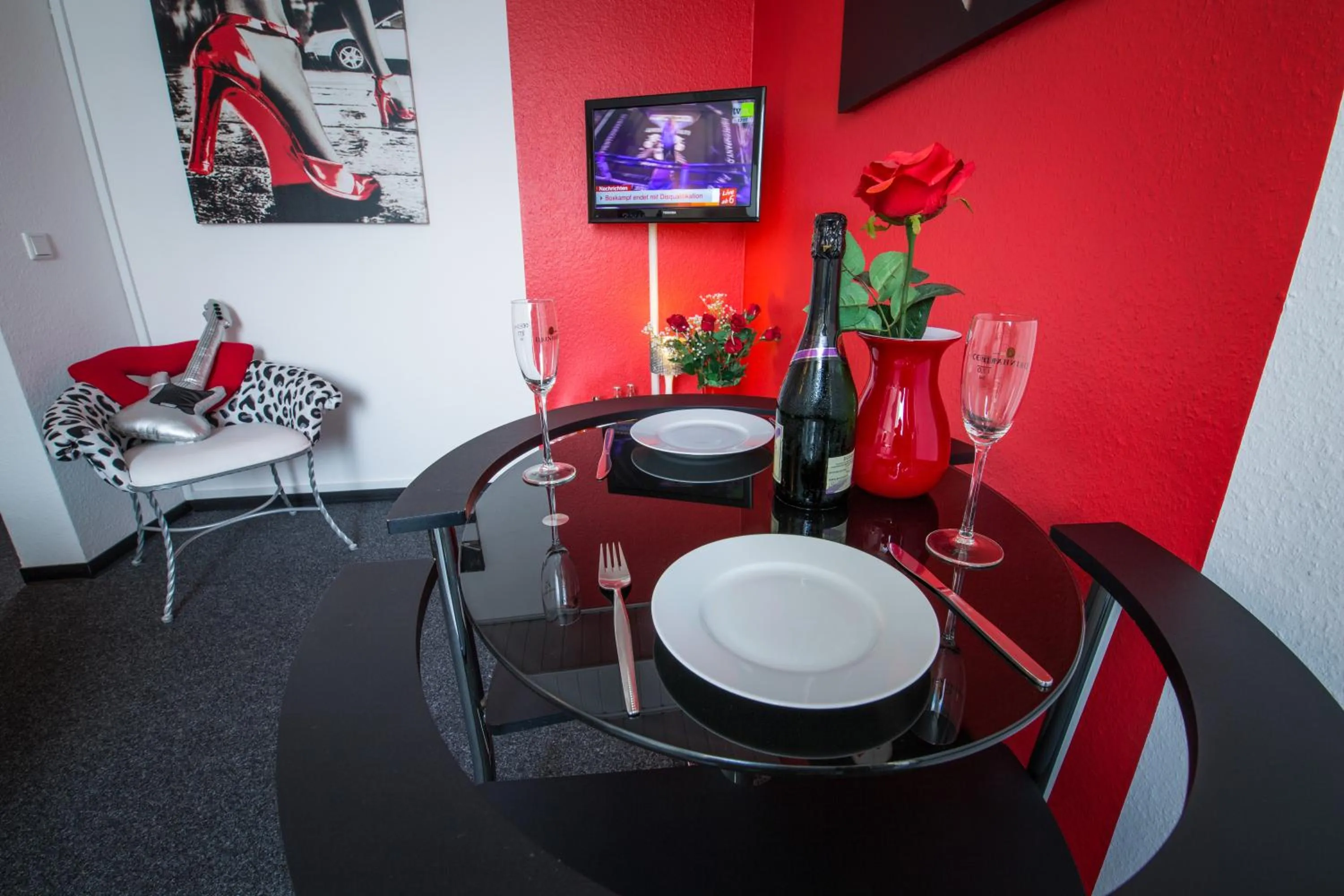 TV and multimedia in Aparthotel am Münzplatz