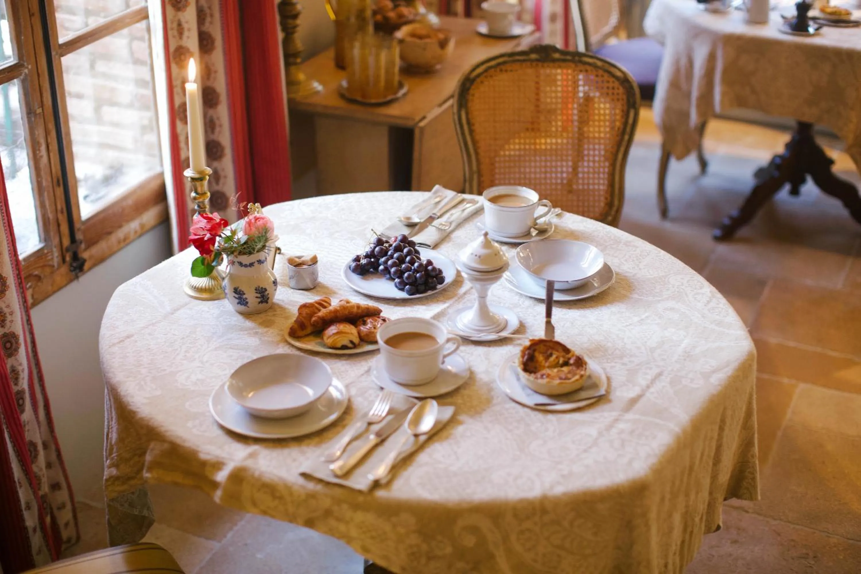Breakfast in Les Rosées