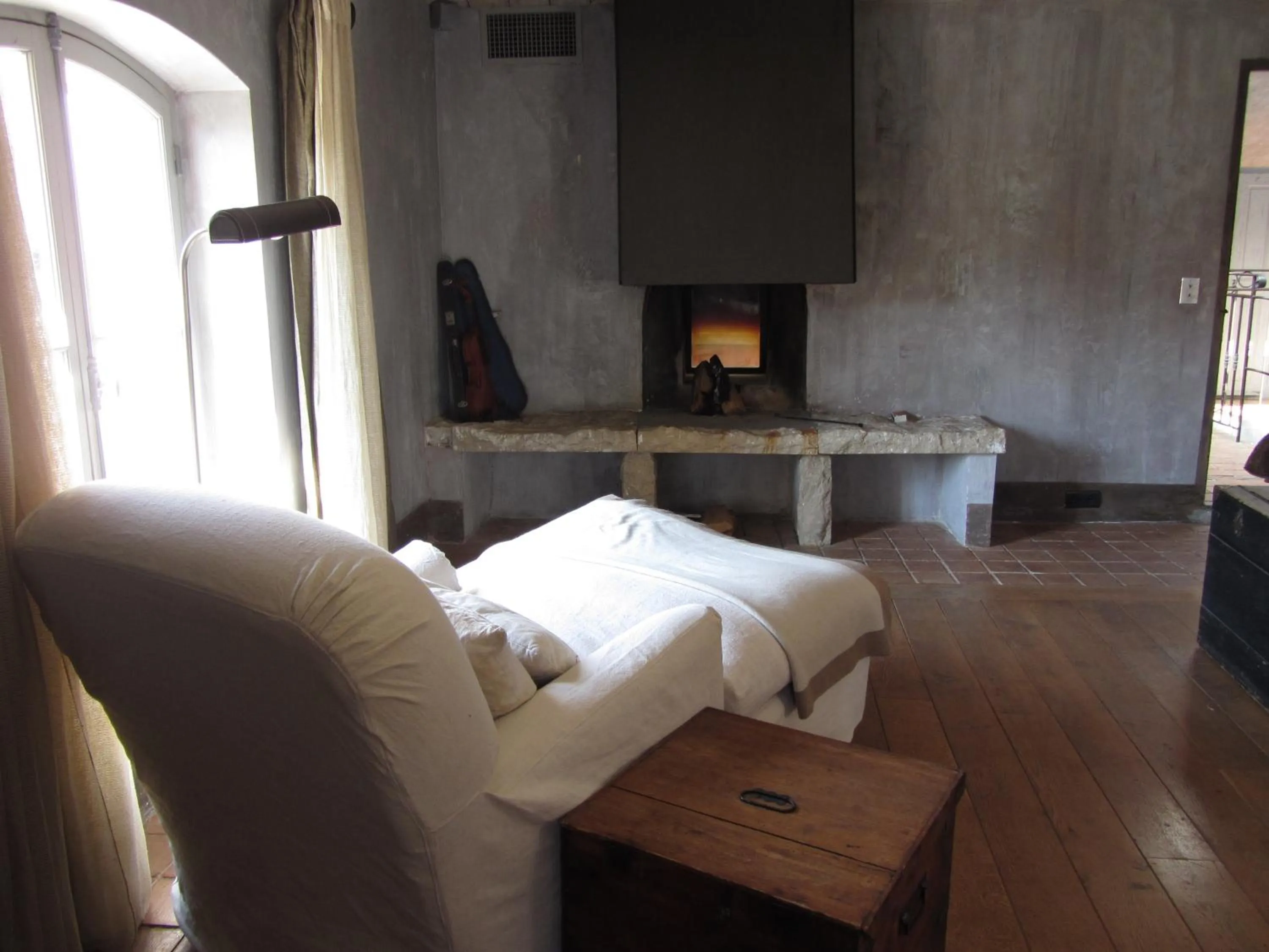 Decorative detail, Bed in Les Rosées