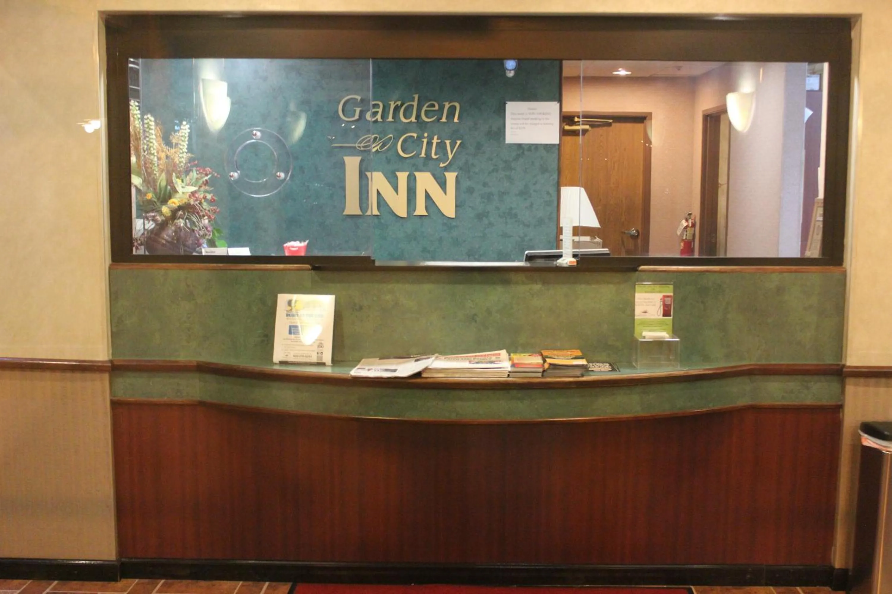 Lobby or reception in Garden City Inn