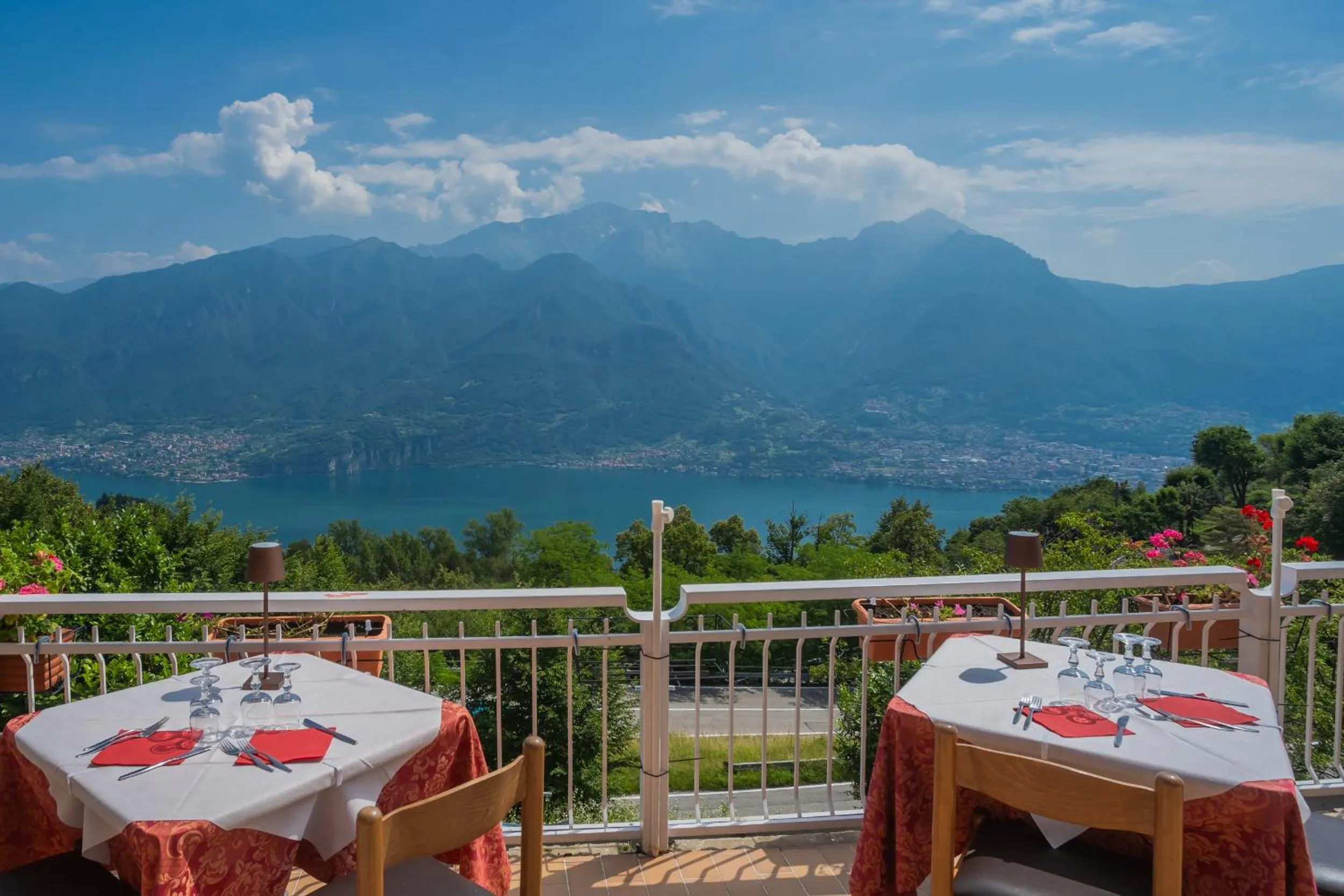 Restaurant/places to eat in B&B VISTA LAGO