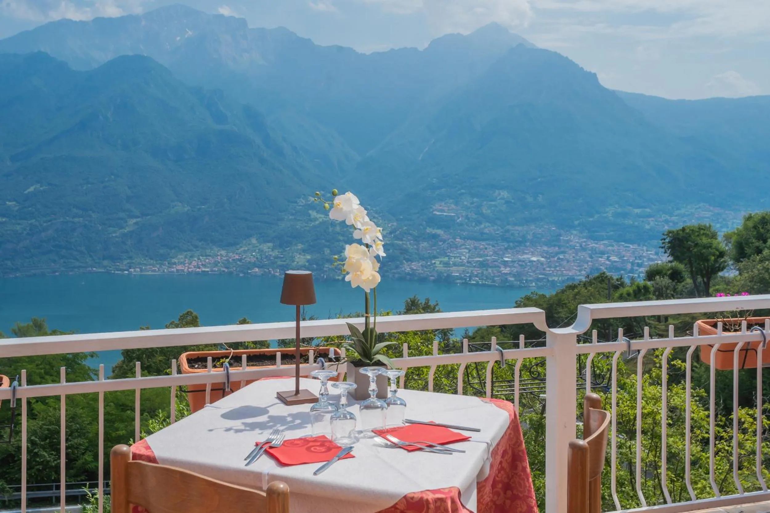 Restaurant/places to eat in B&B VISTA LAGO