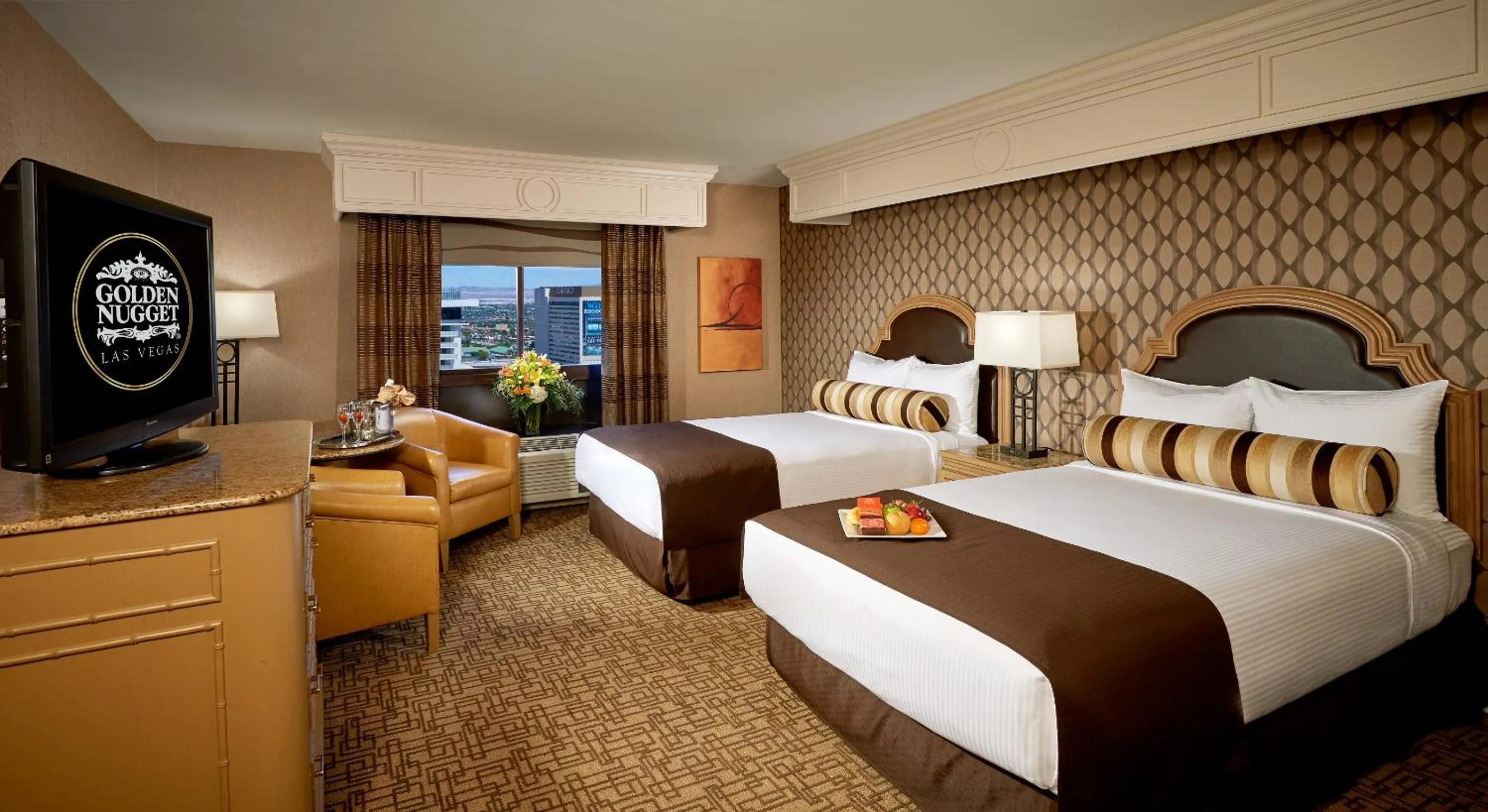 Bedroom, Bed in Golden Nugget Hotel & Casino Las Vegas