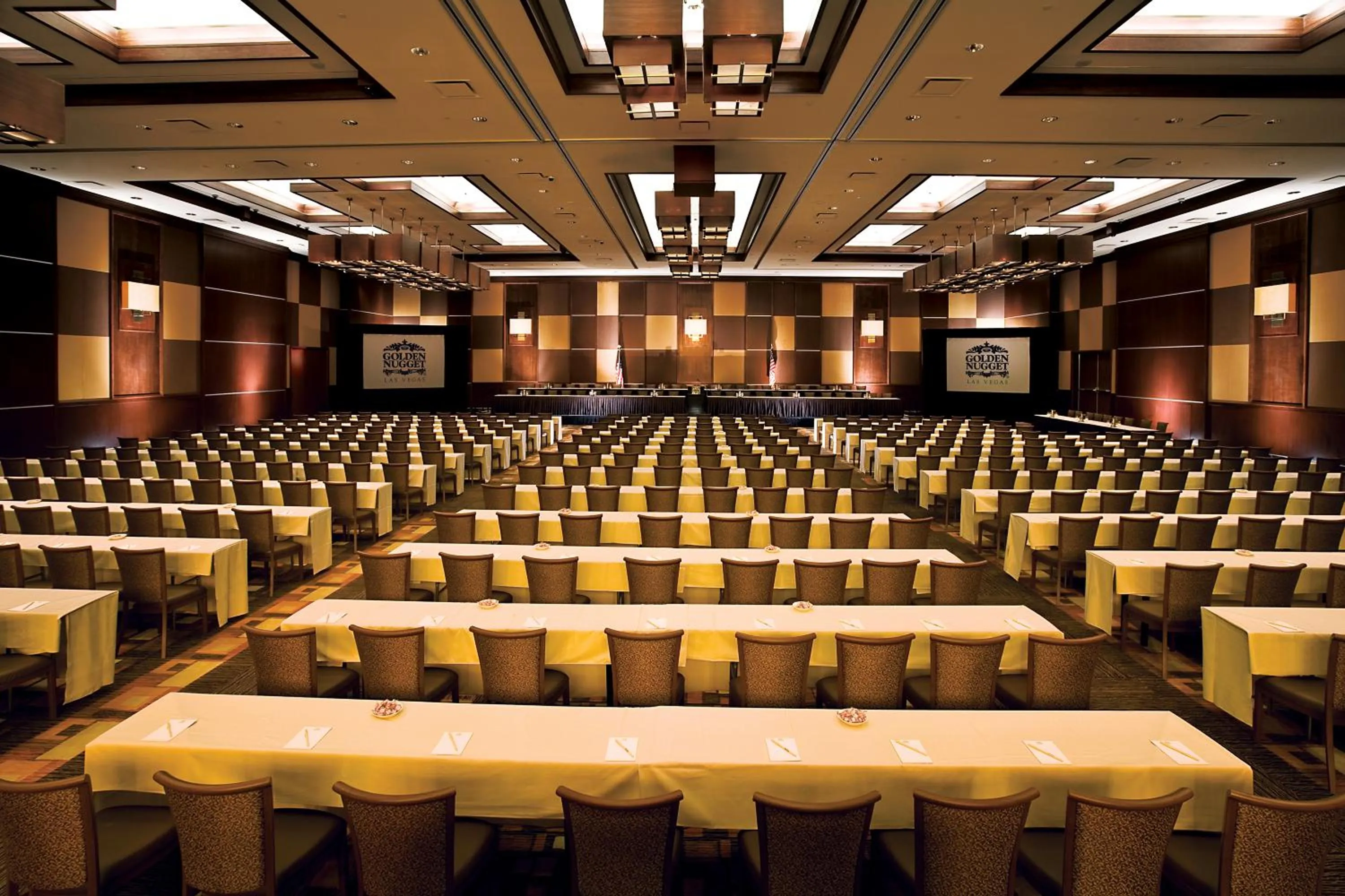 Golden Nugget Hotel & Casino Las Vegas