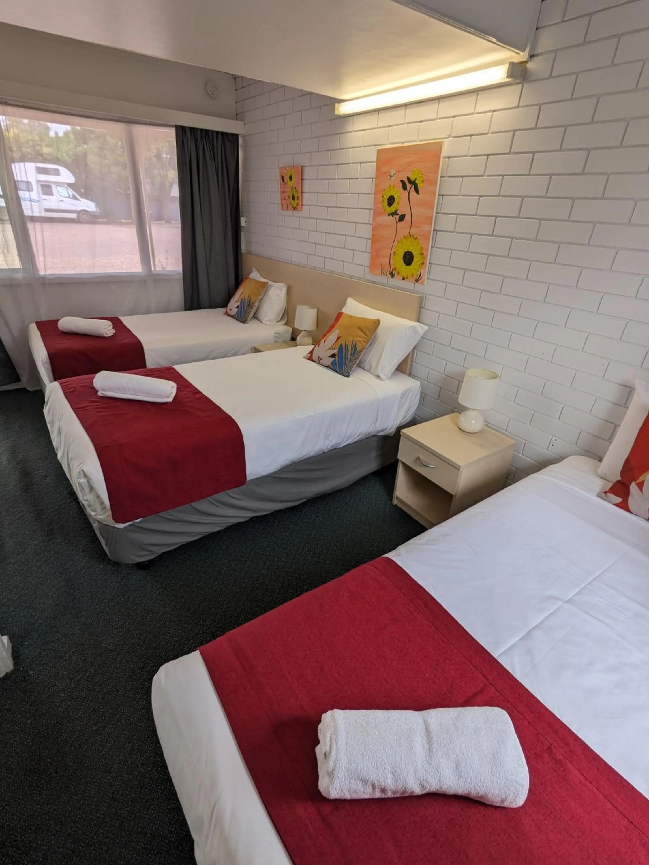 Bedroom, Bed in Kaputar Motel