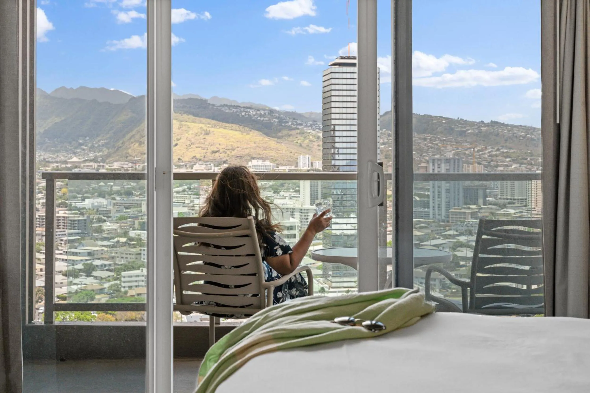 Bed in Ala Moana Honolulu by Mantra