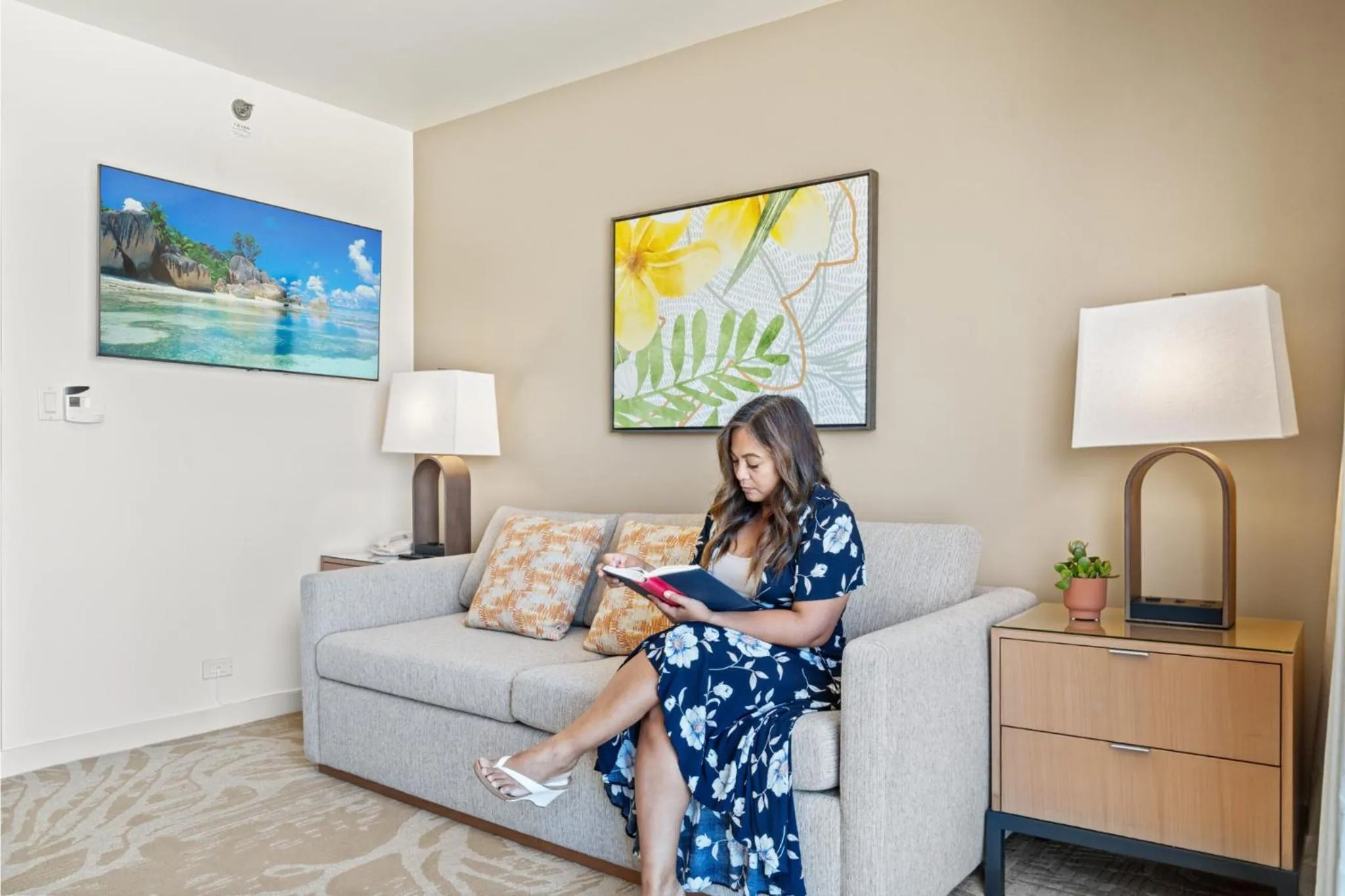 Living room in Ala Moana Honolulu by Mantra