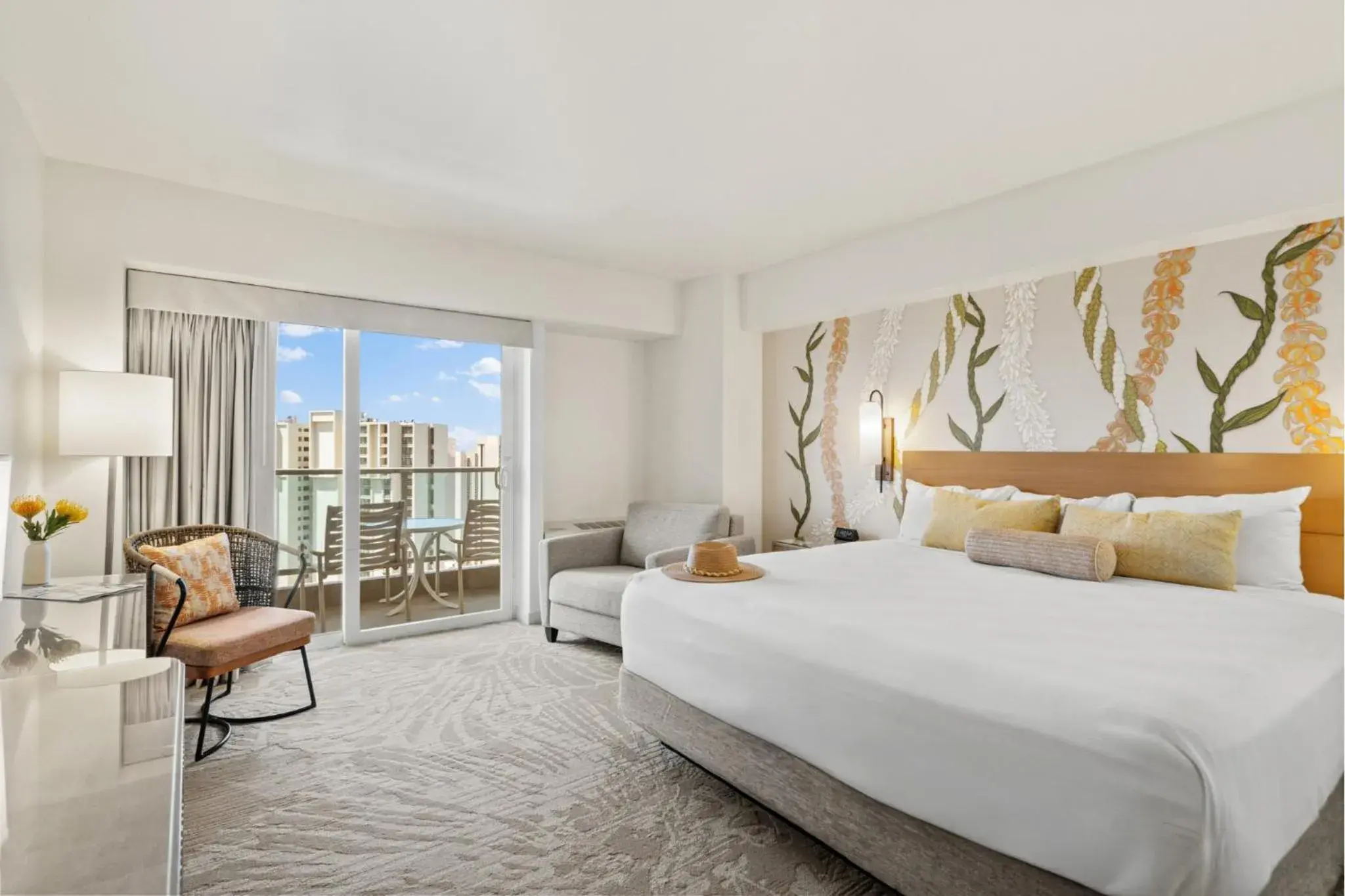 Newly Renovated Waikiki Tower Room with City/Mountain View in Ala Moana Honolulu by Mantra Newly Renovated Waikiki Tower Room with City/Mountain View in Ala Moana Honolulu by Mantra