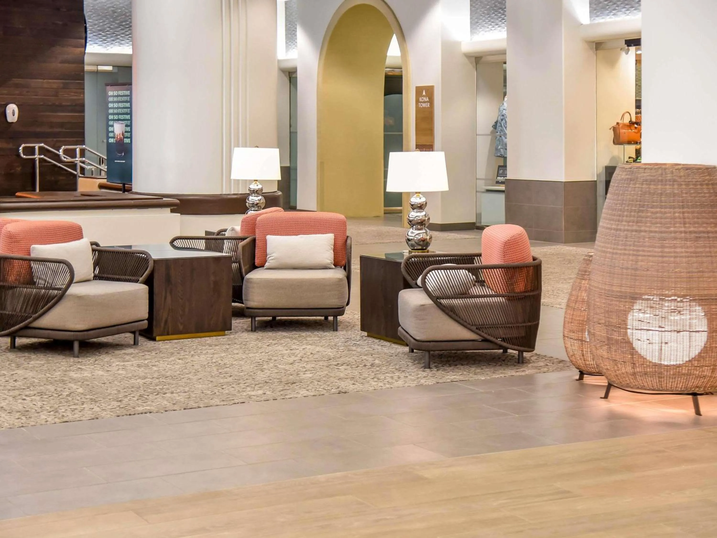 Other in Ala Moana Honolulu by Mantra