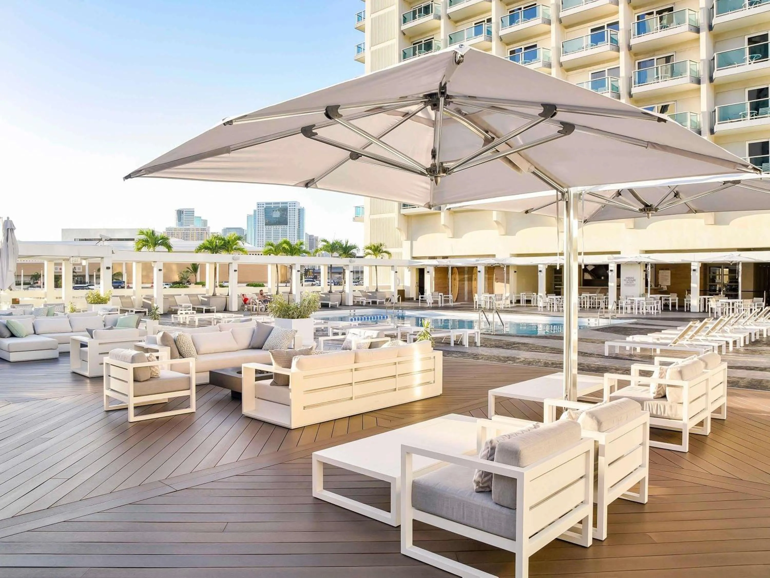 Other in Ala Moana Honolulu by Mantra