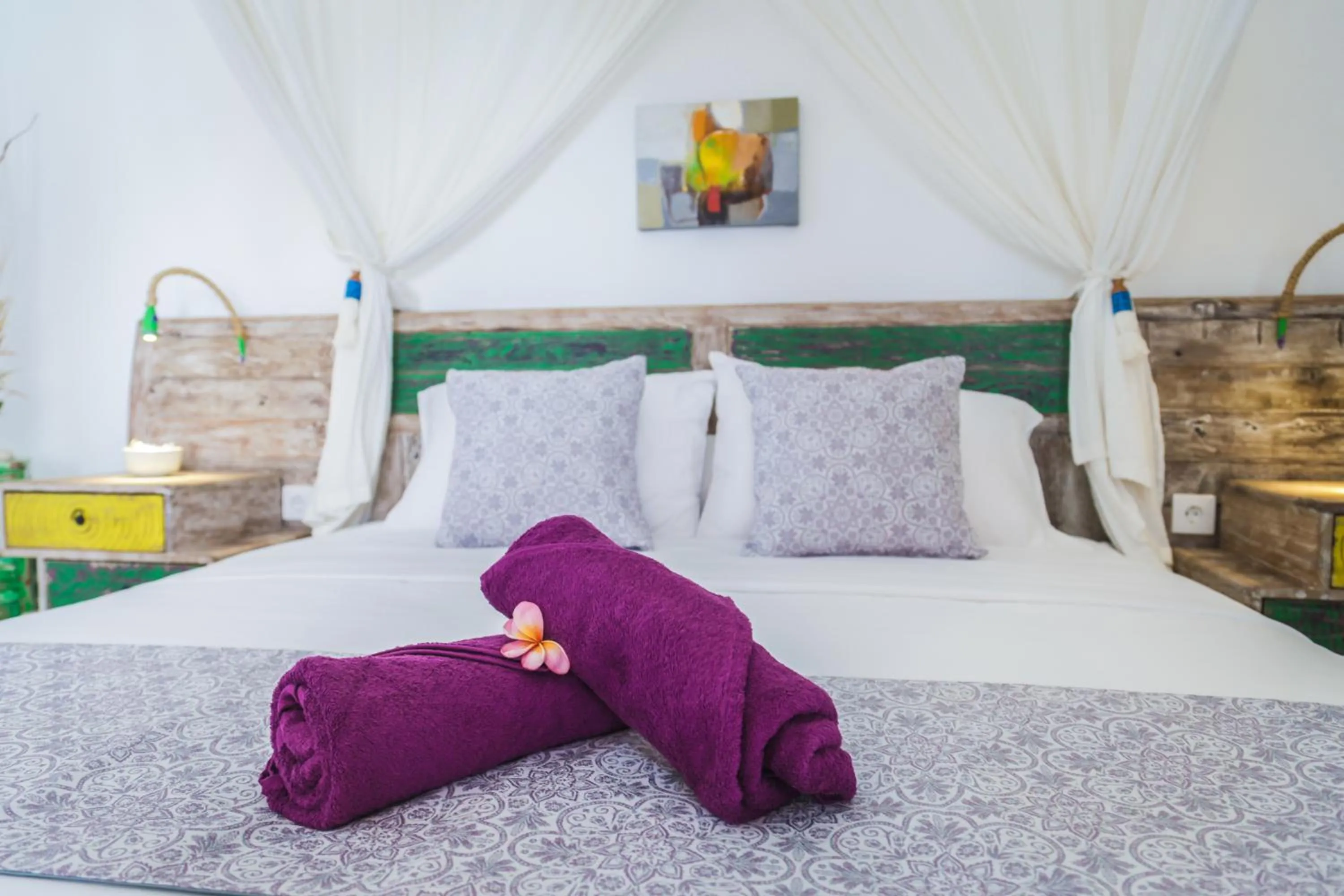 Bed in MasBro ART Villas