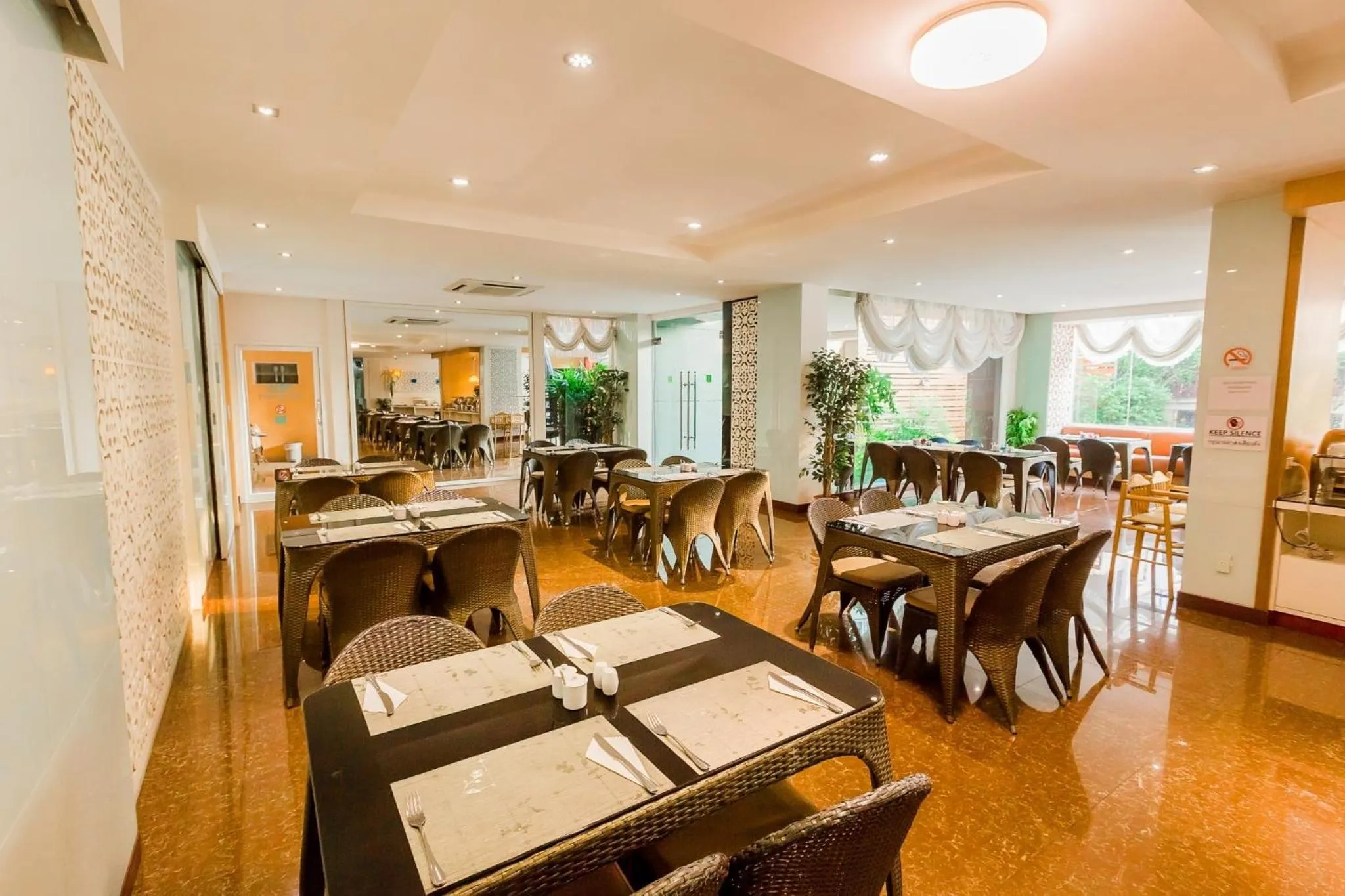 Restaurant/places to eat in Roseate Chiang Mai