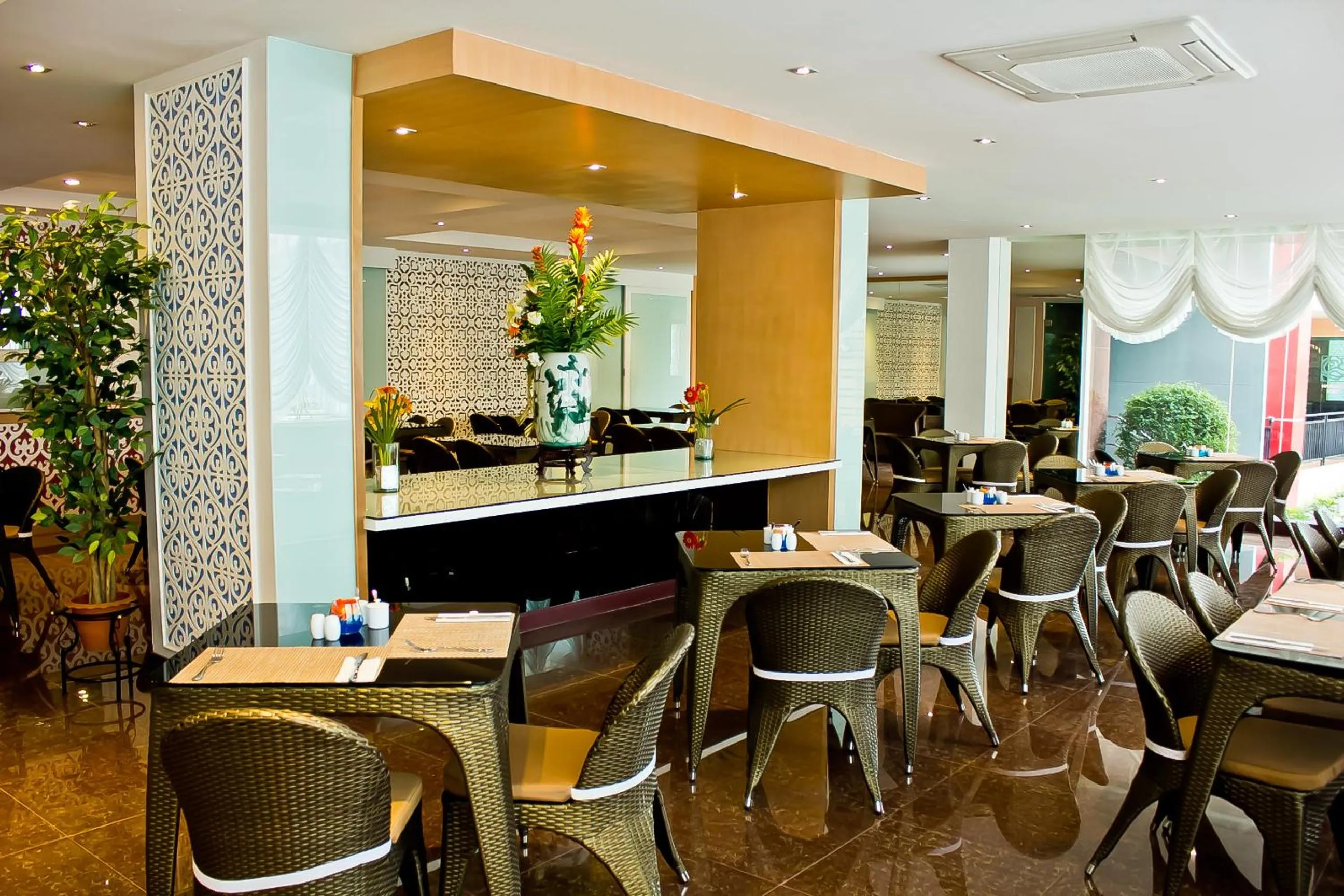 Restaurant/places to eat in Roseate Chiang Mai