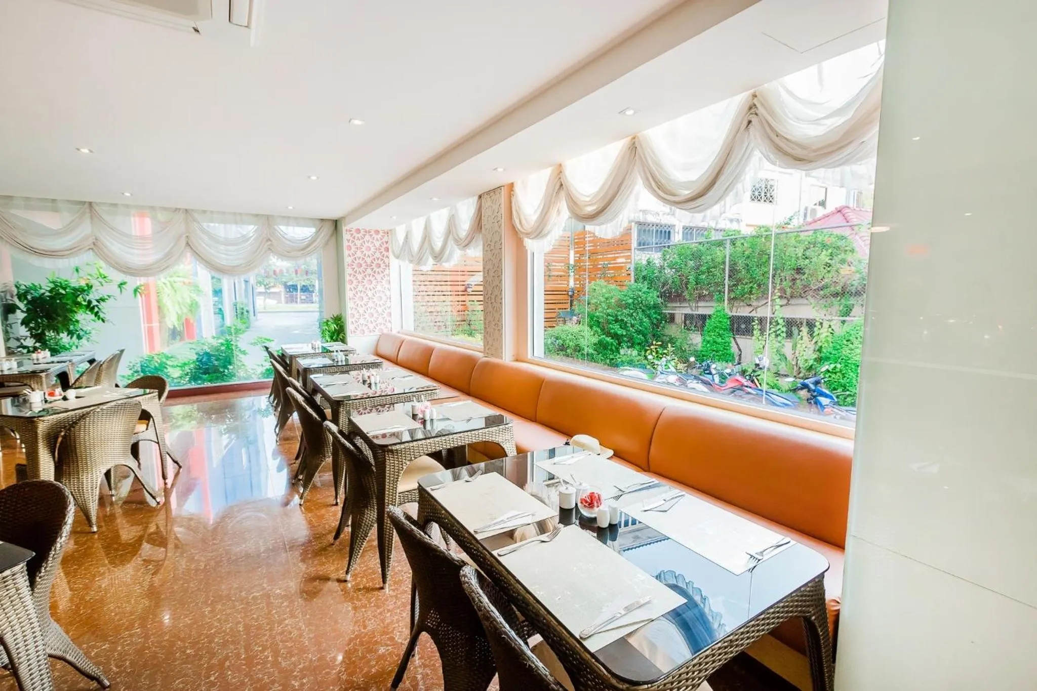 Restaurant/places to eat in Roseate Chiang Mai