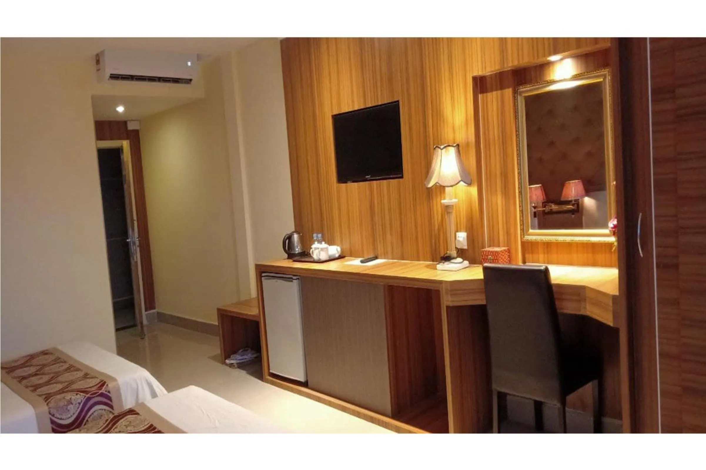 TV and multimedia in You Eng Hotel