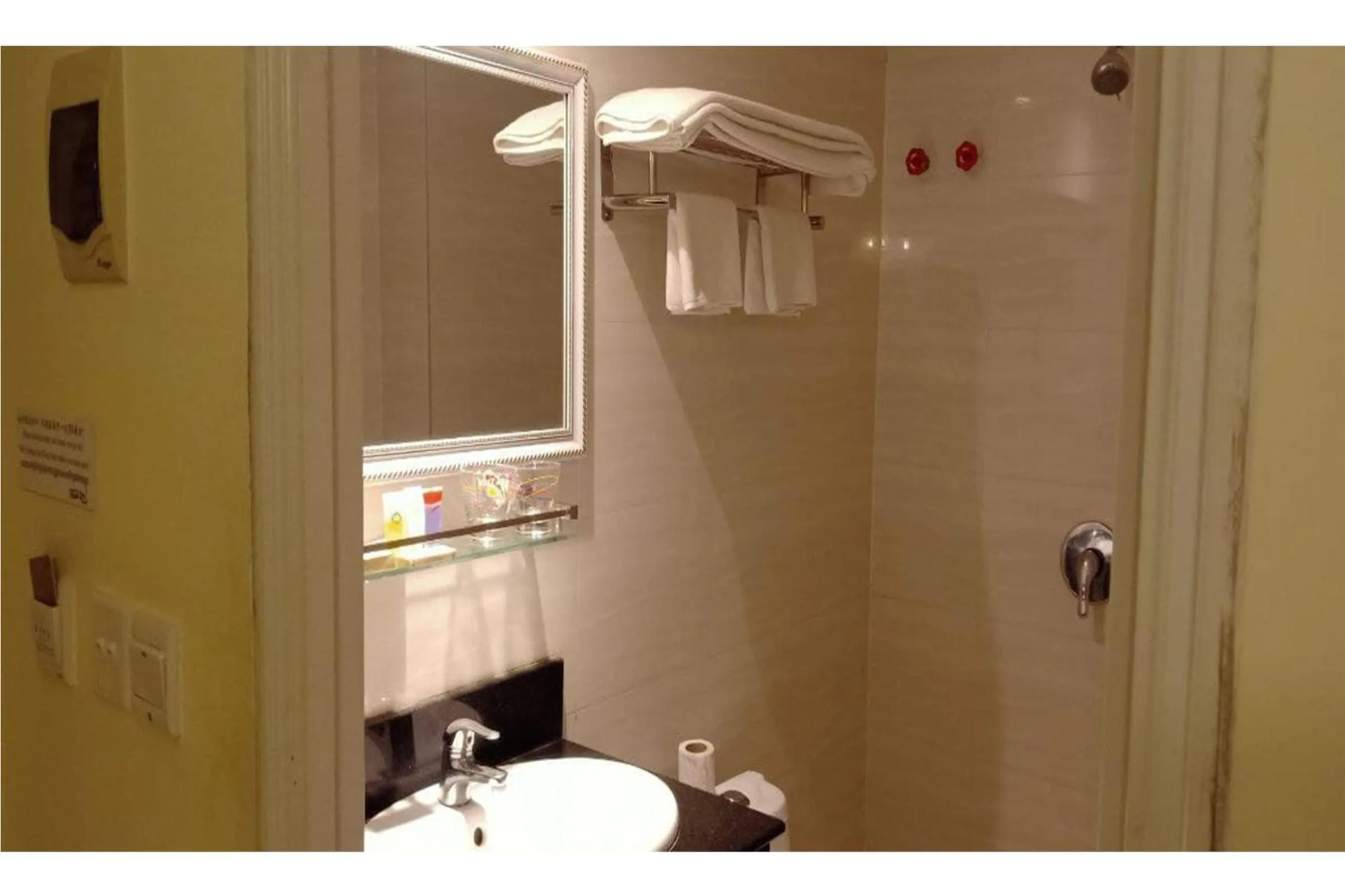 Bathroom in You Eng Hotel