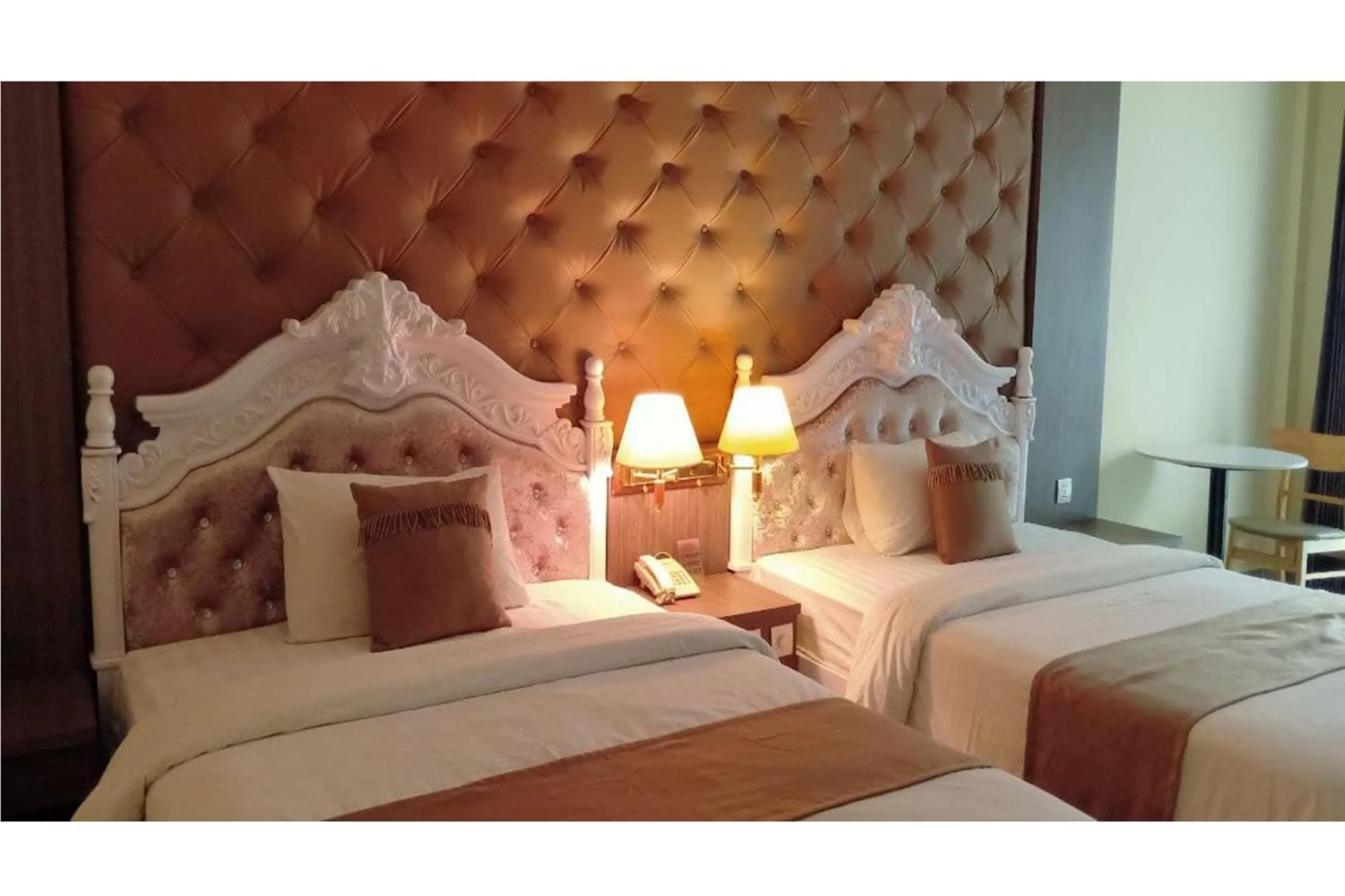 Bedroom in You Eng Hotel