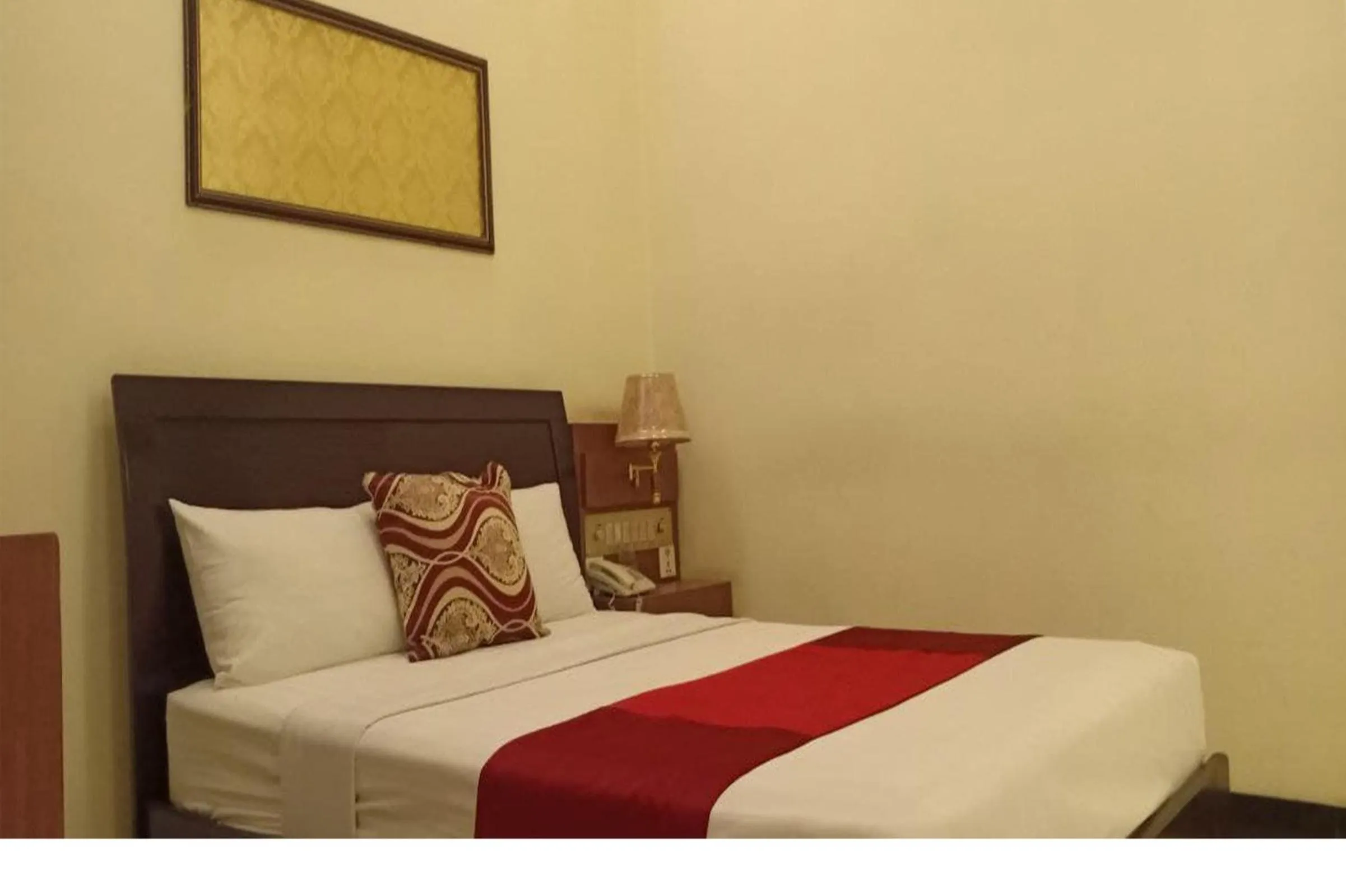 Bedroom in You Eng Hotel