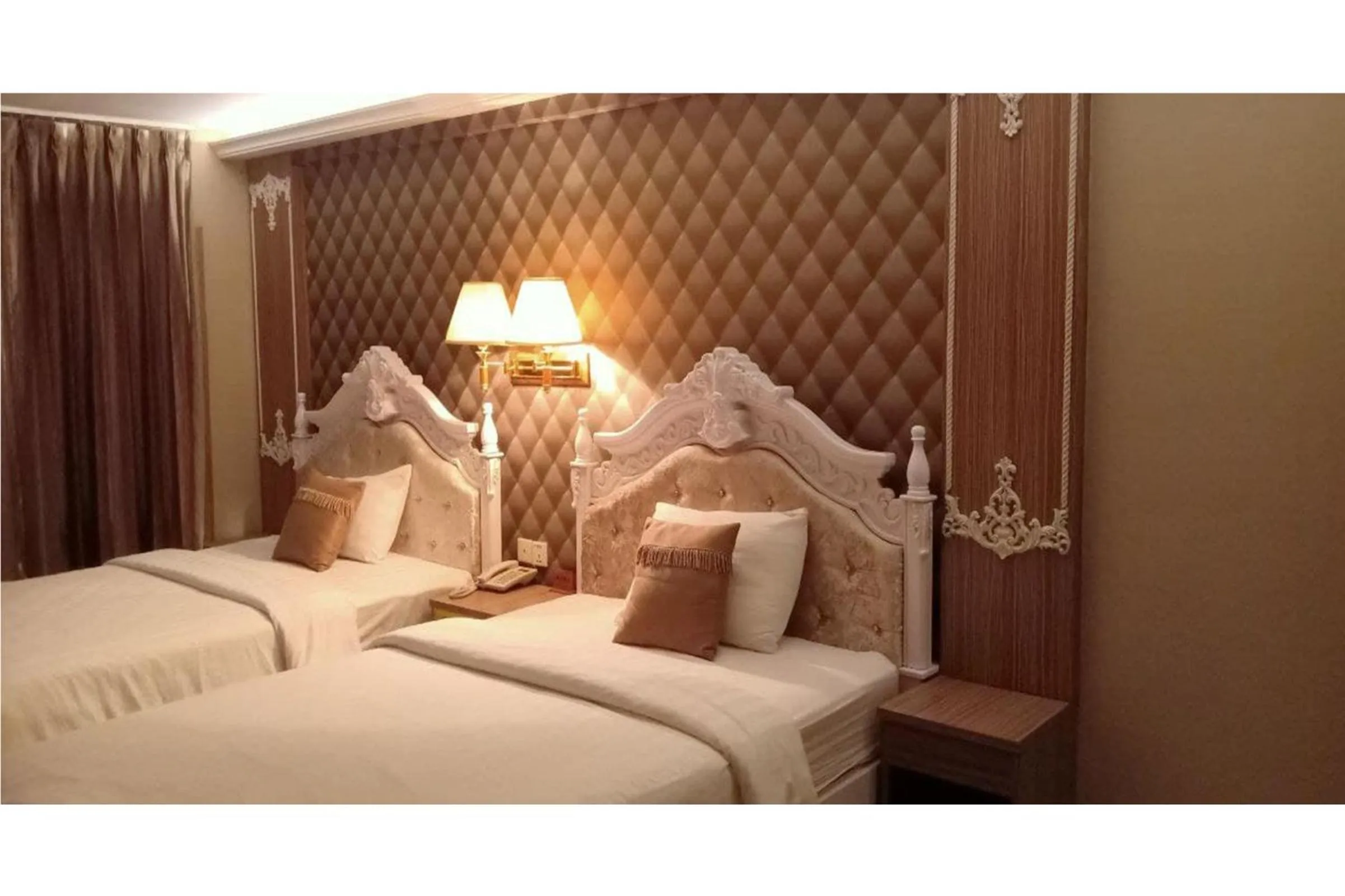 Bedroom in You Eng Hotel