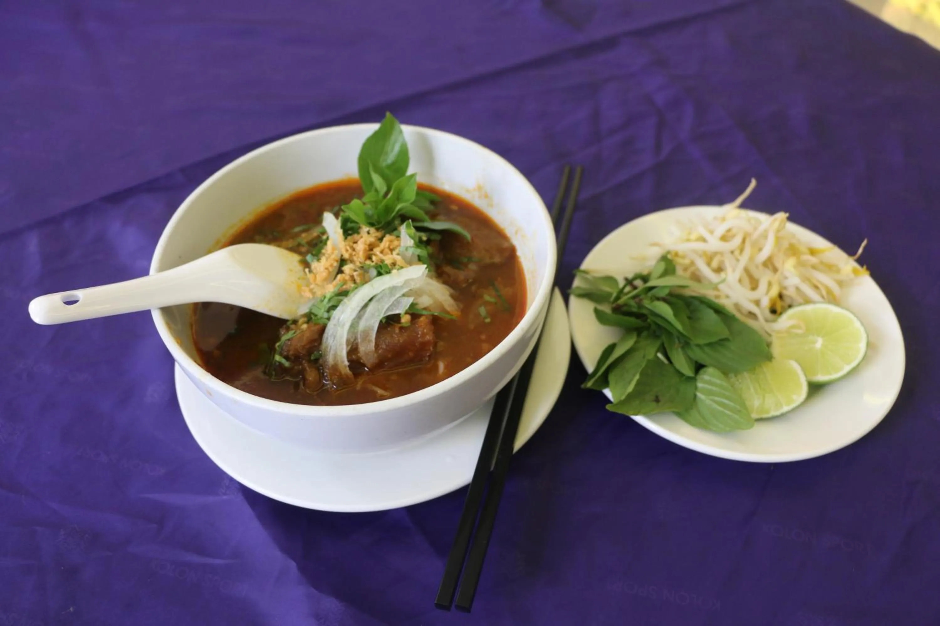 Breakfast in You Eng Hotel