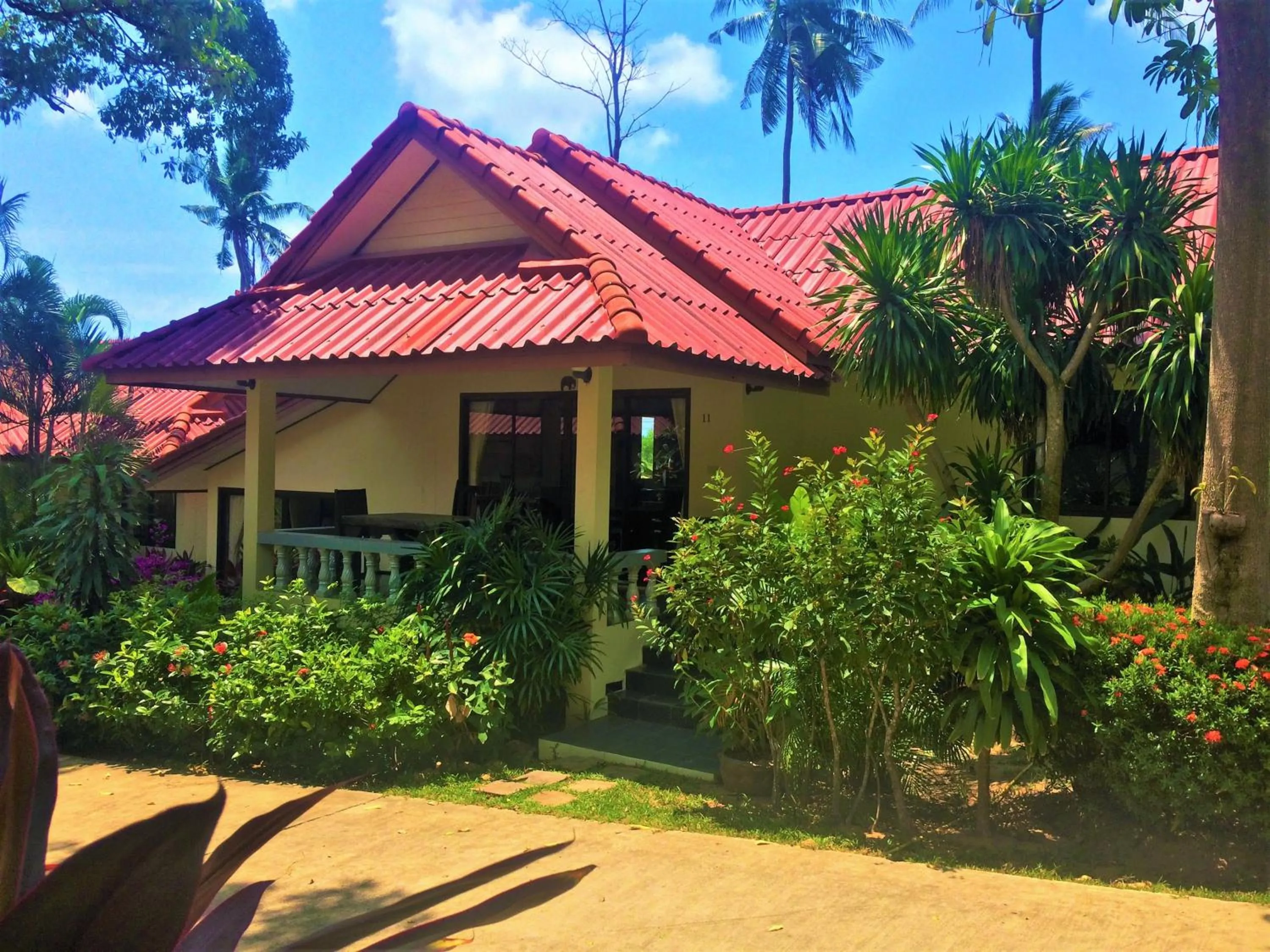 Property building in Chor Chang Villa Resort