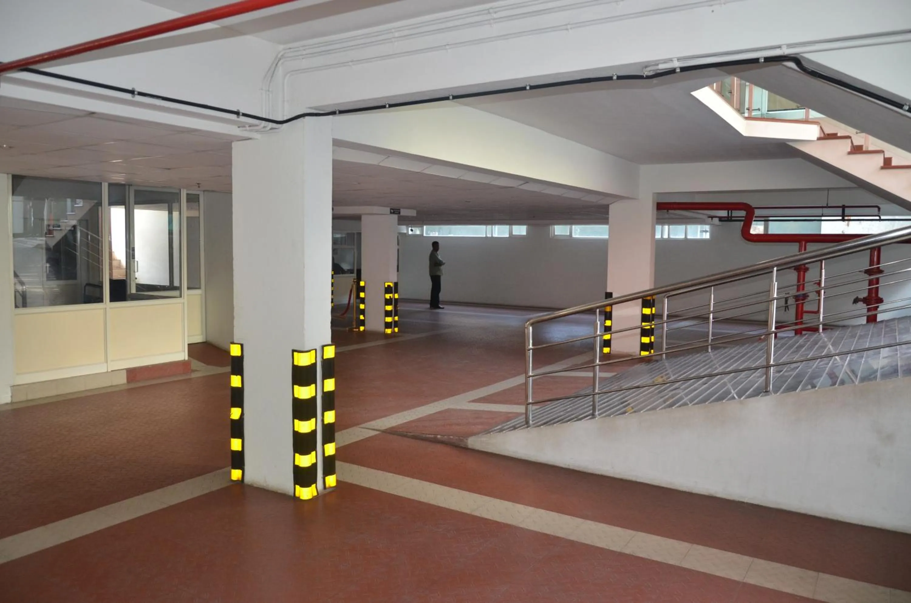 Area and facilities in Cochin Palace