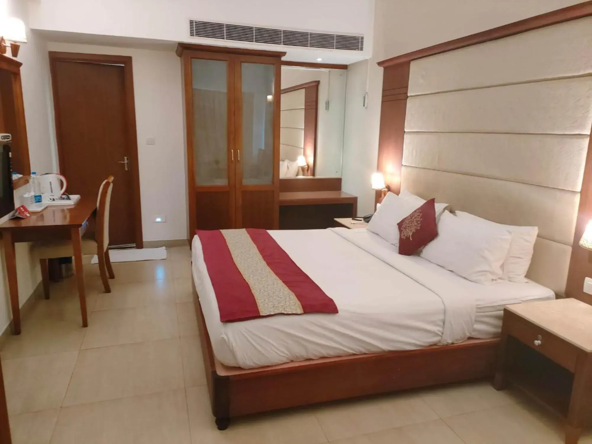 Bedroom, Bed in Cochin Palace Bedroom, Bed in Cochin Palace