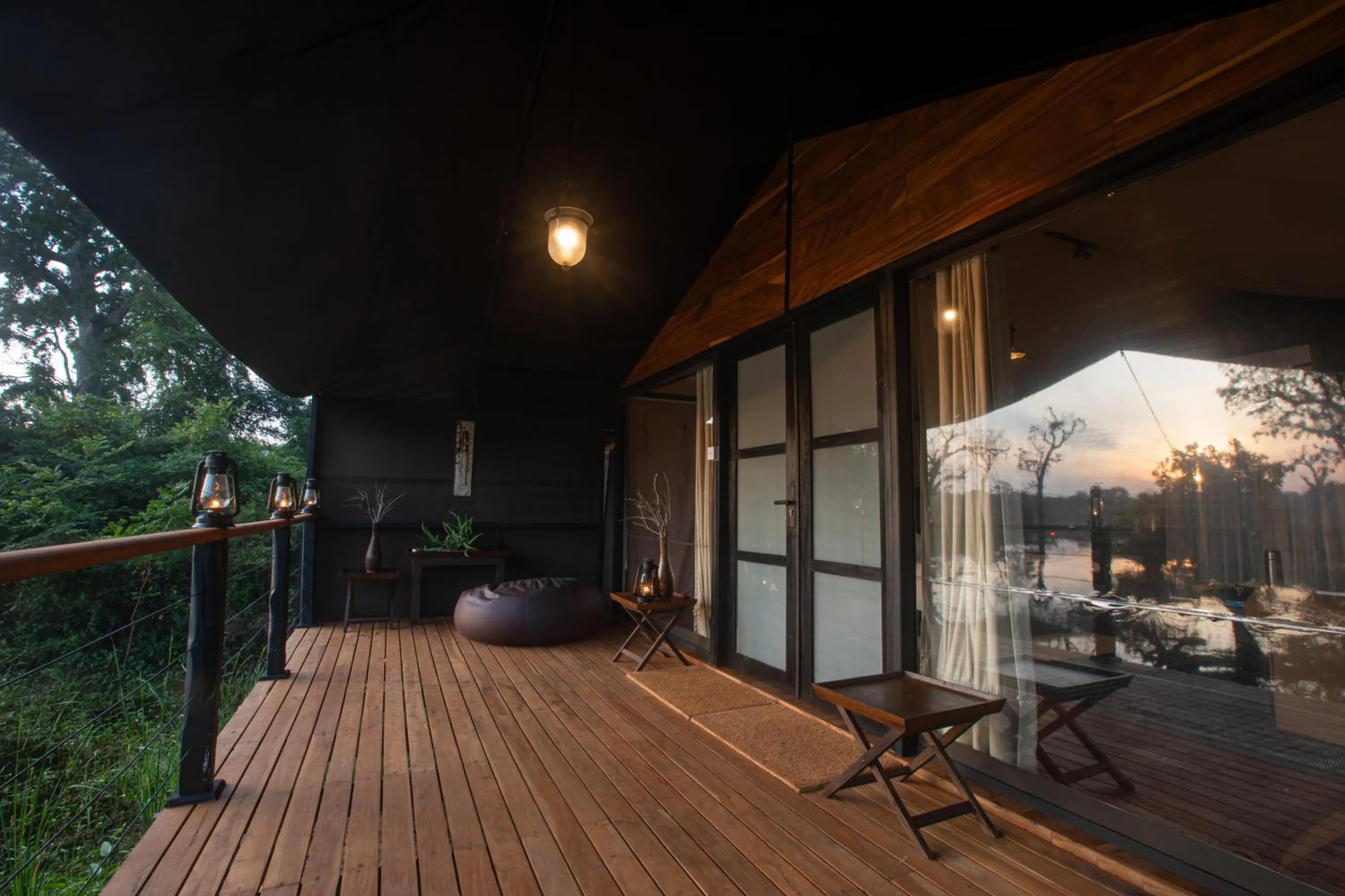 Photo of the whole room in Leopard Trails Yala