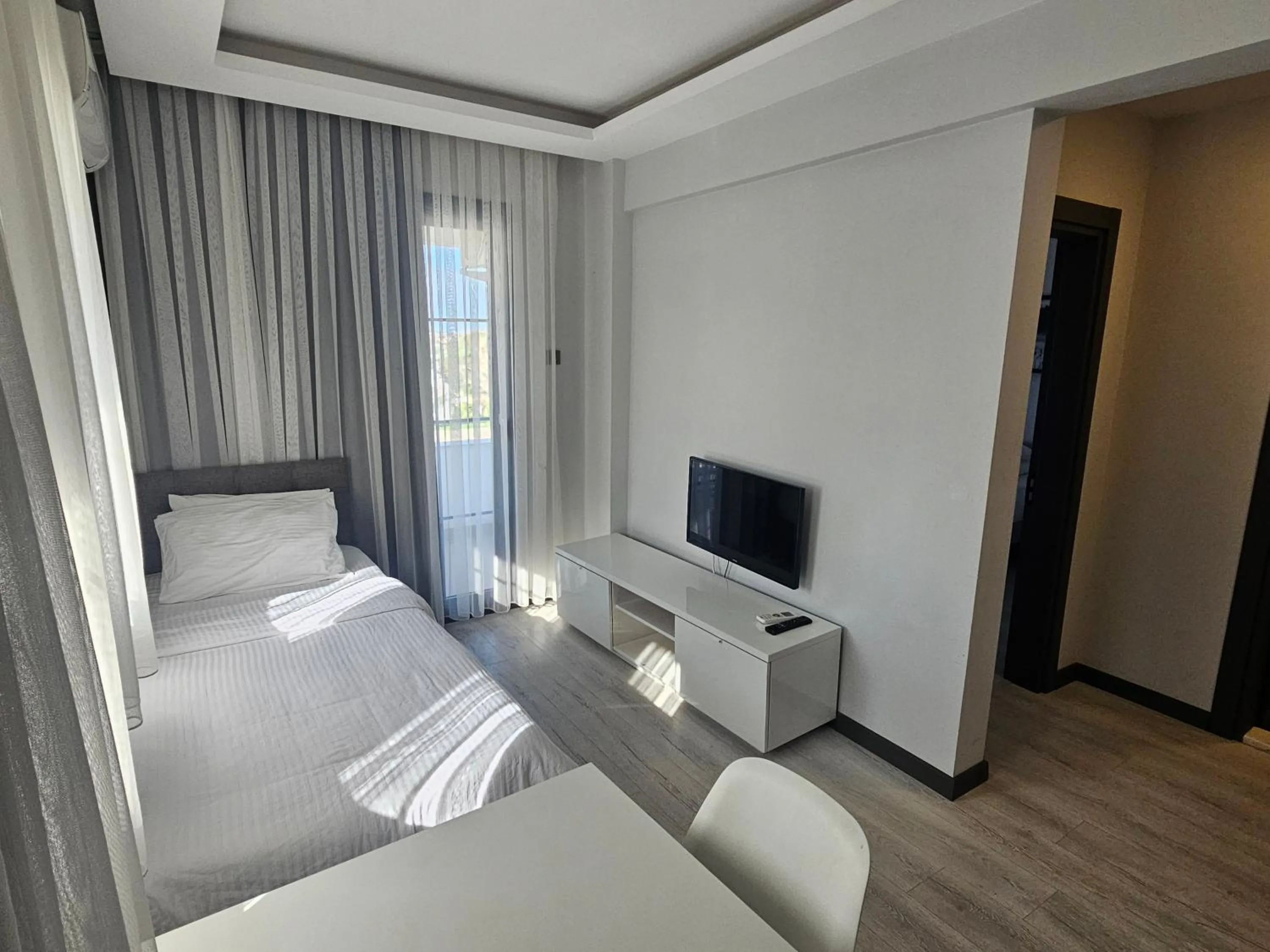 Bed in Cicek Apart Hotel