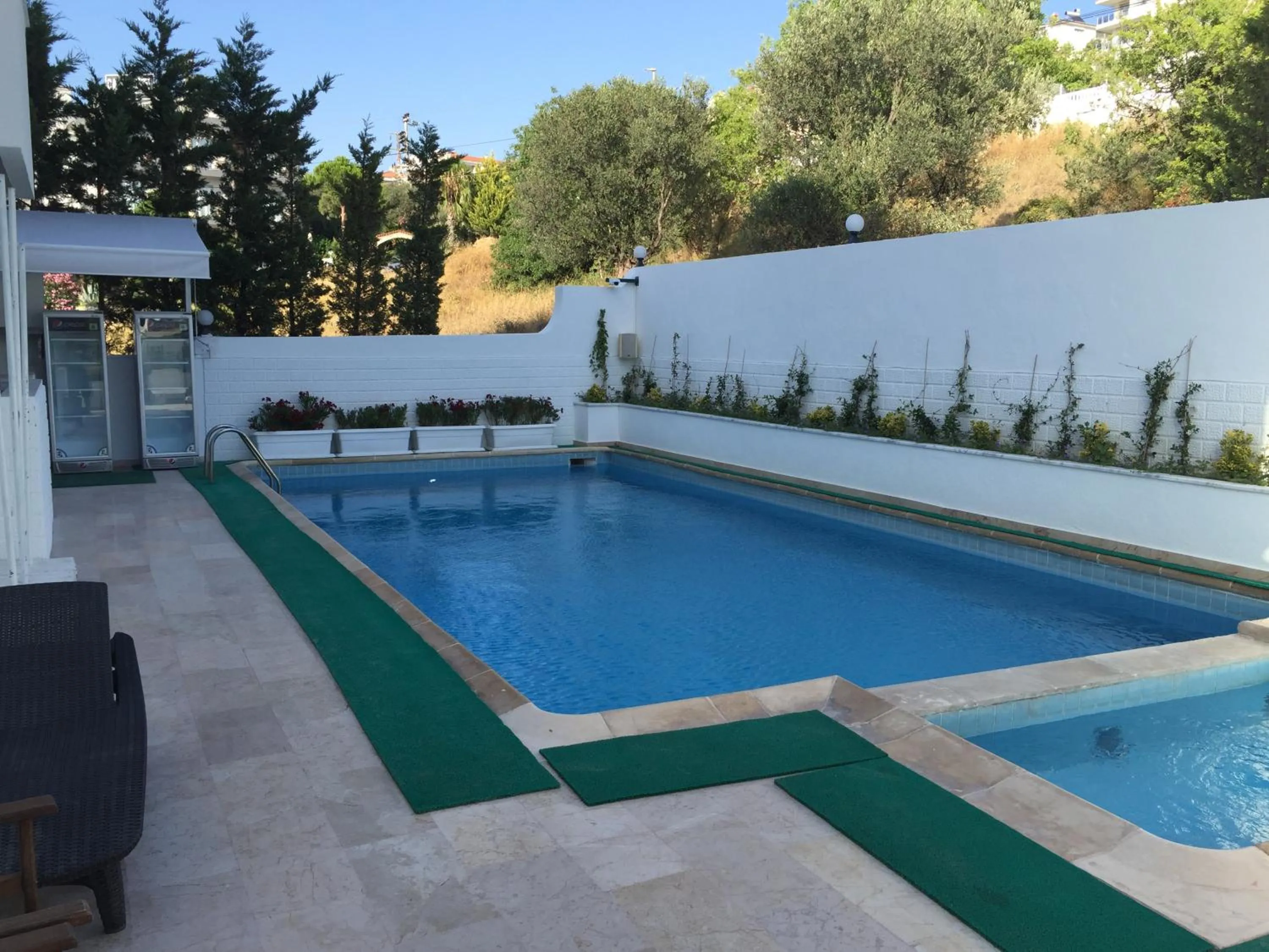 Swimming pool in Cicek Apart Hotel