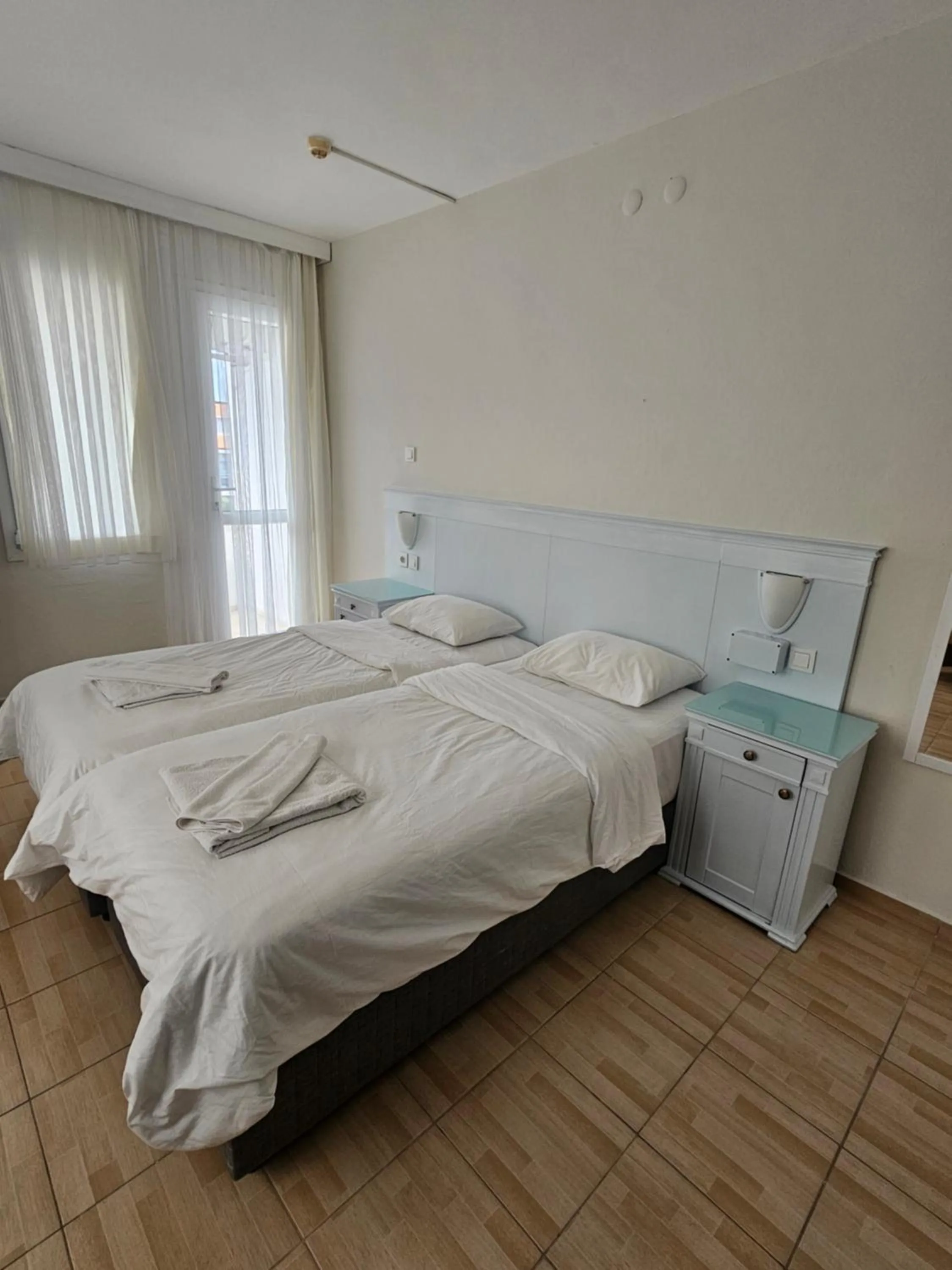 Bed in Cicek Apart Hotel