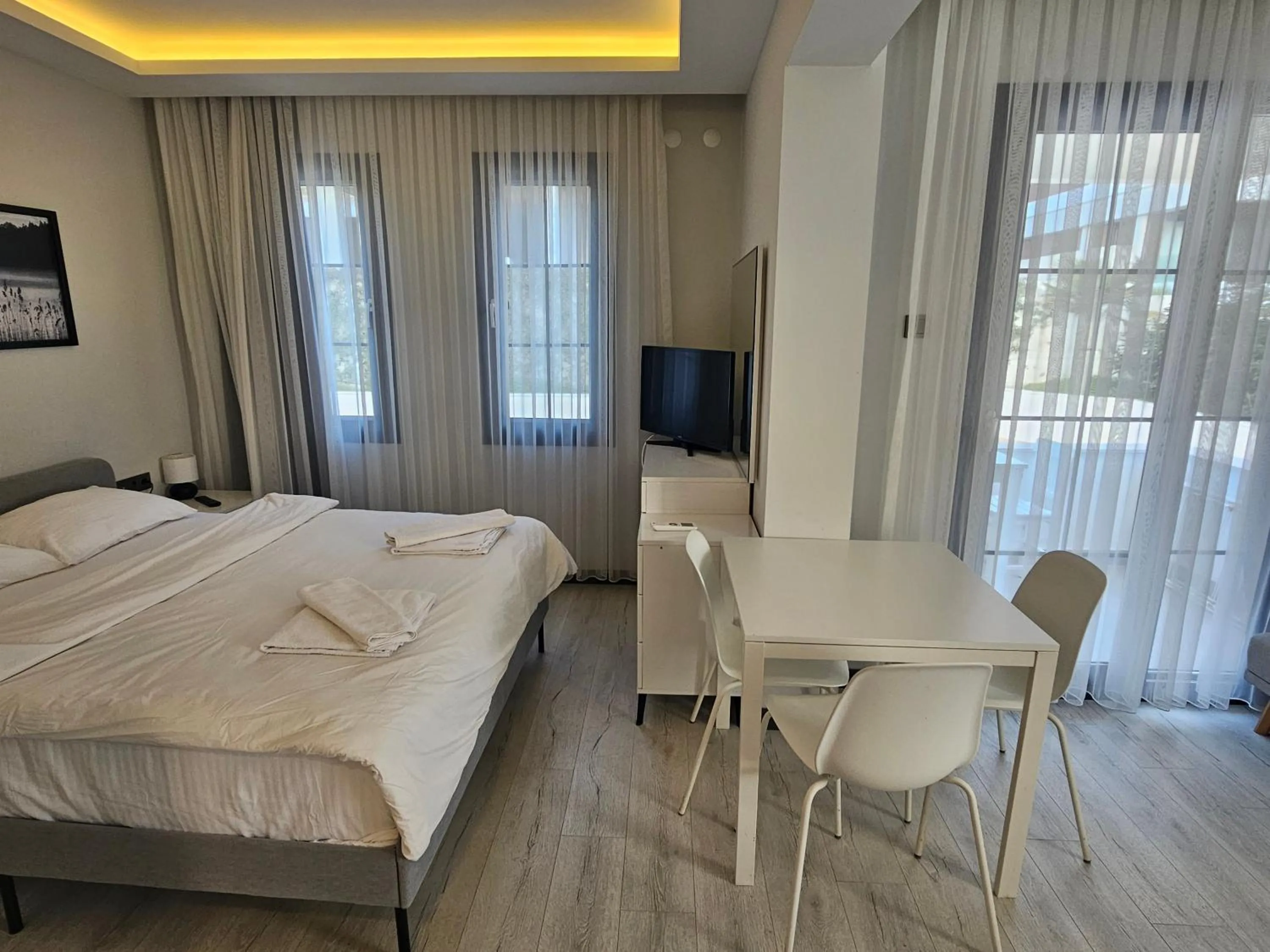 Bed in Cicek Apart Hotel