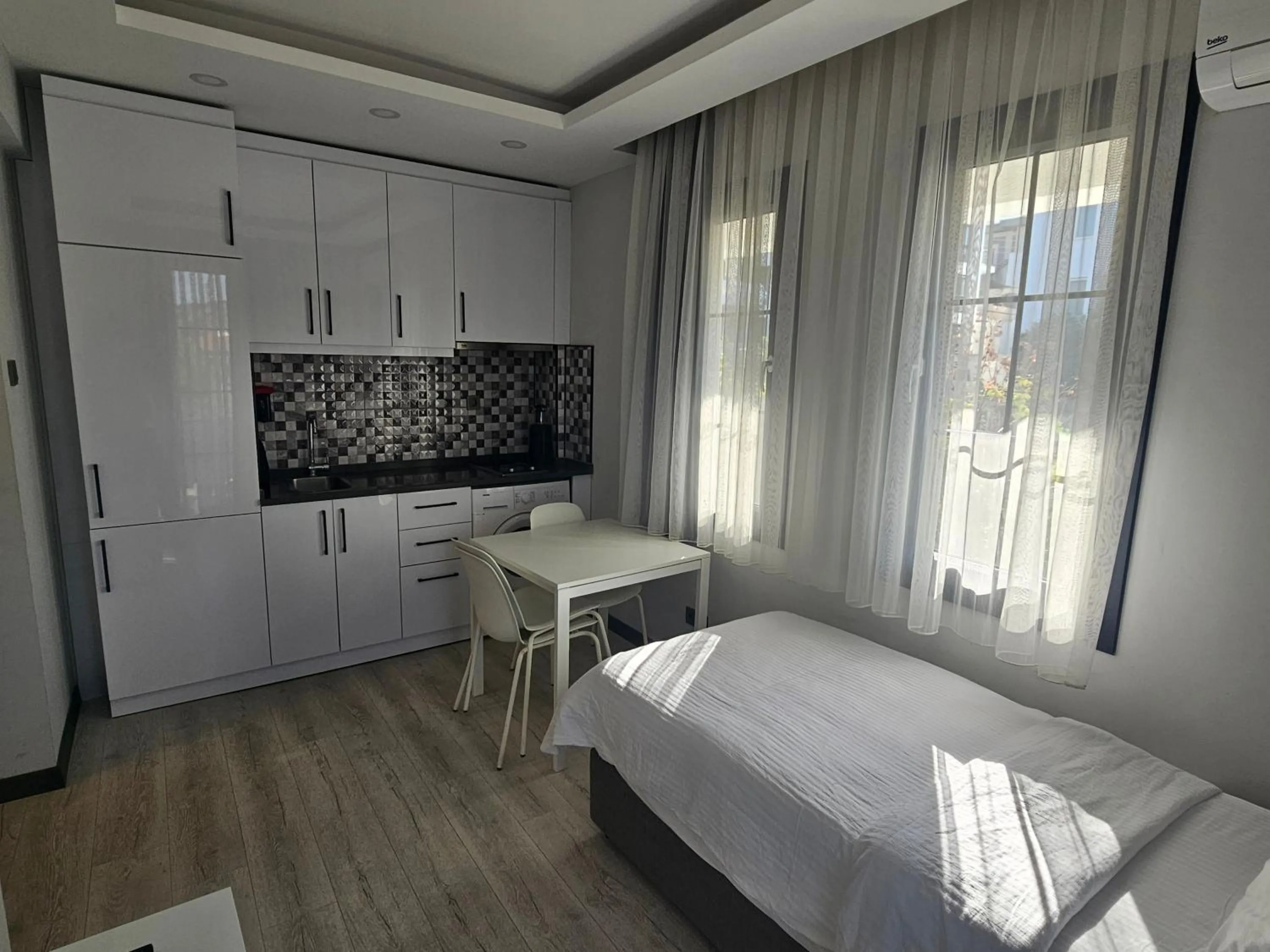 Bed in Cicek Apart Hotel