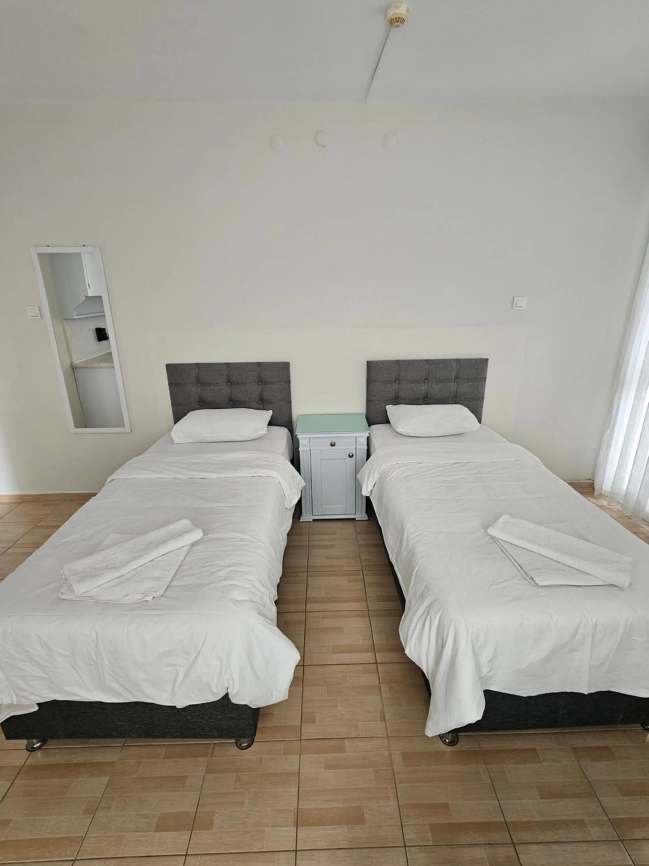 Bed in Cicek Apart Hotel