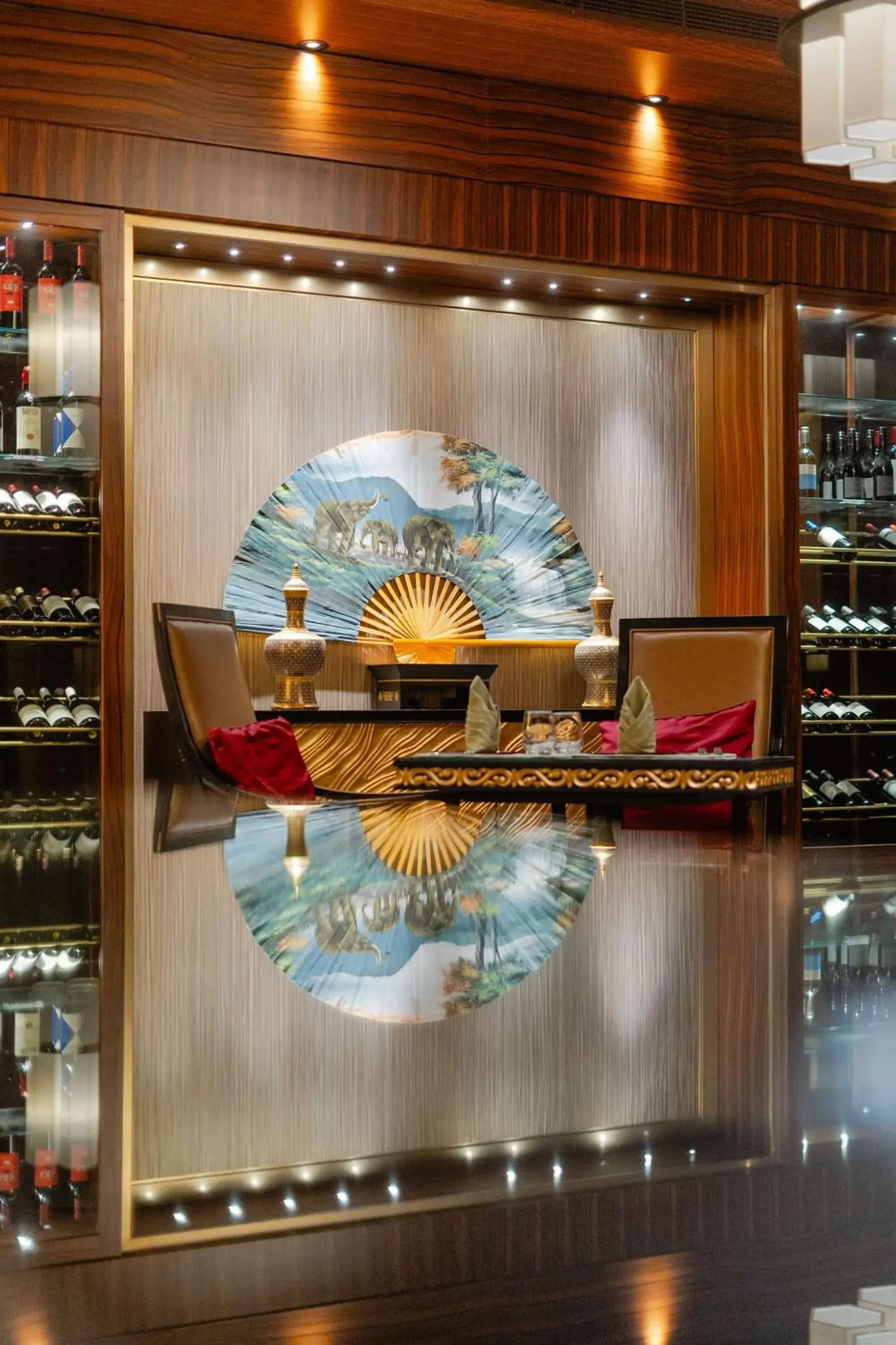 Restaurant/places to eat in Dusit Thani Abu Dhabi Restaurant/places to eat in Dusit Thani Abu Dhabi