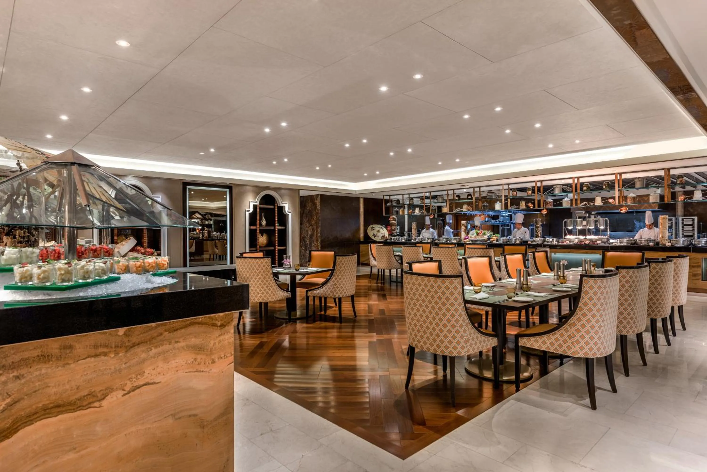 Restaurant/places to eat in Dusit Thani Abu Dhabi