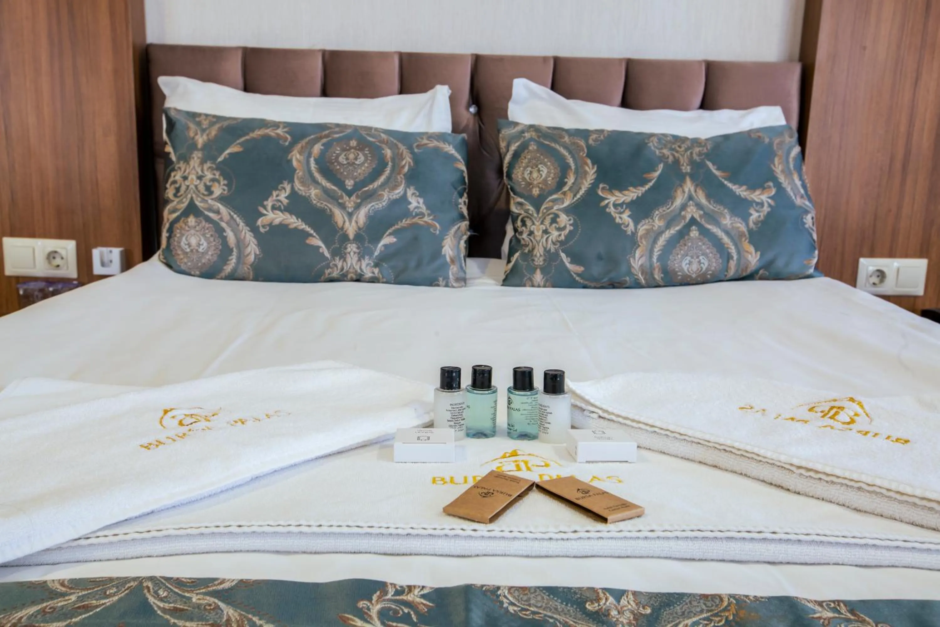 Bed in Bursa Palas Hotel