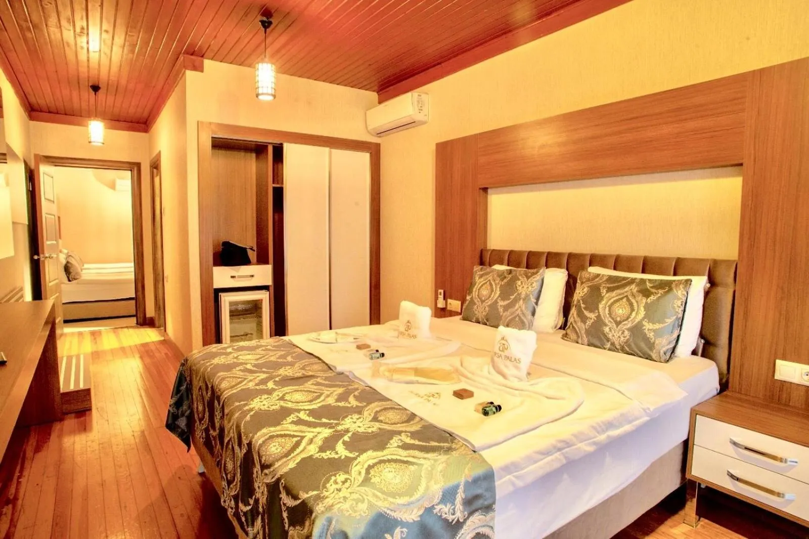 Bed in Bursa Palas Hotel