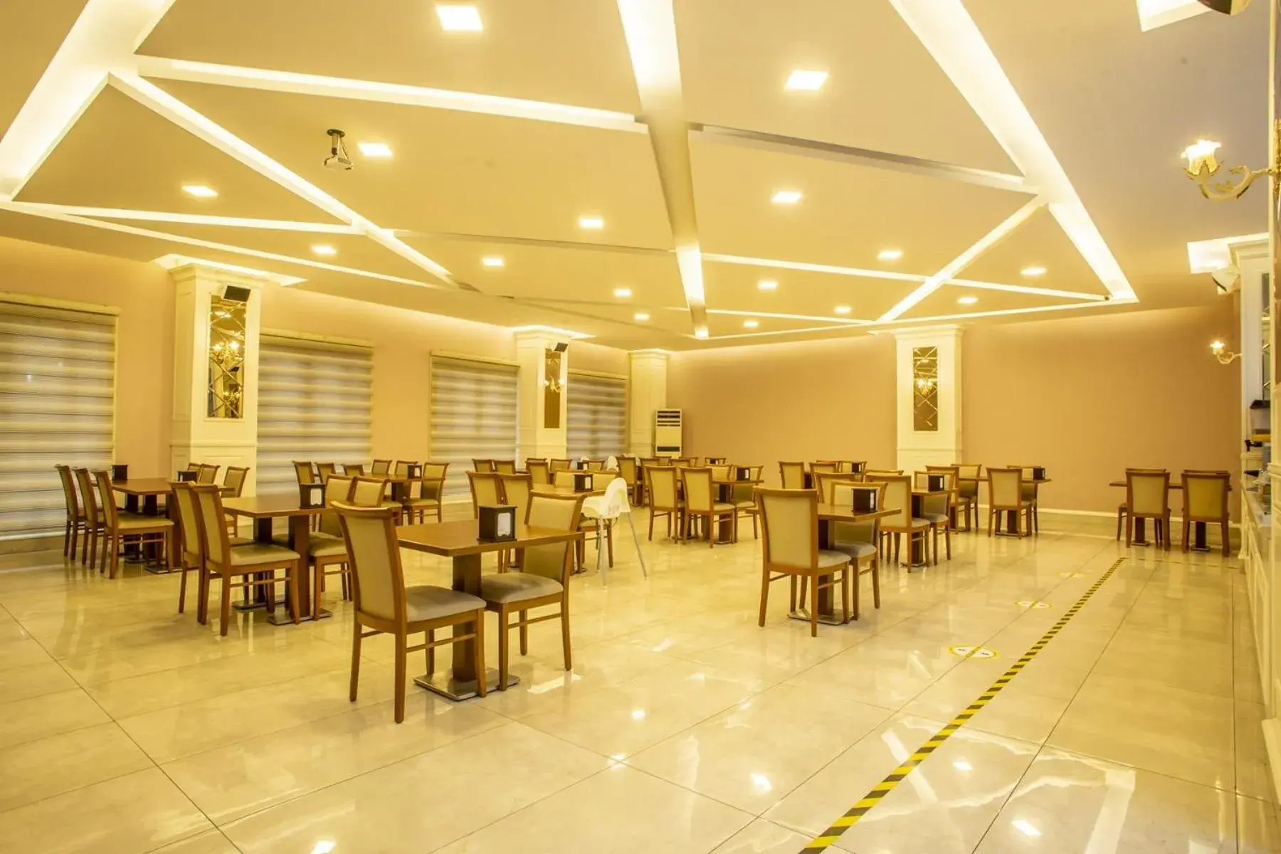 Restaurant/places to eat in Bursa Palas Hotel Restaurant/places to eat in Bursa Palas Hotel