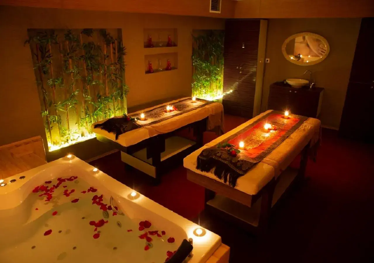 Spa and wellness centre/facilities, Bed in Bursa Palas Hotel Spa and wellness centre/facilities, Bed in Bursa Palas Hotel