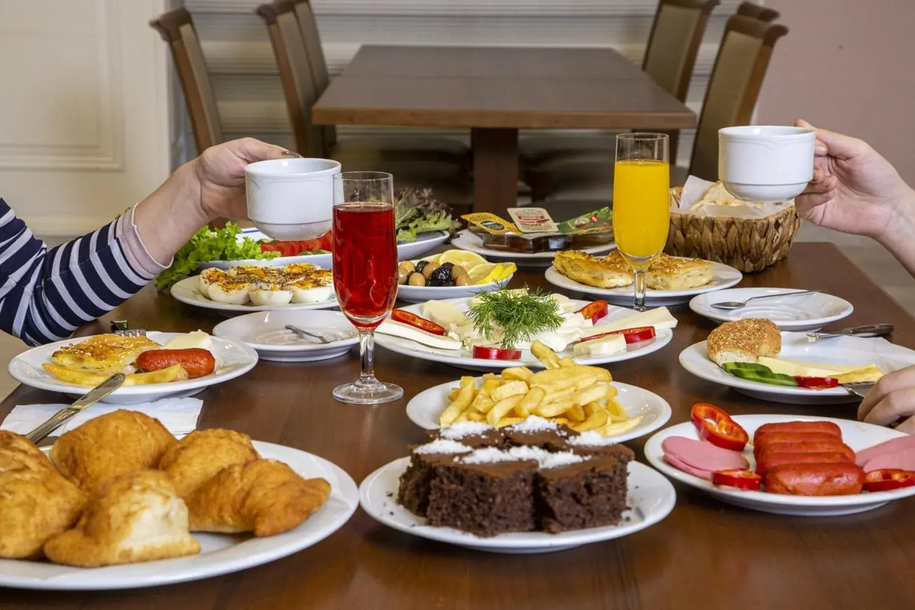 Restaurant/places to eat in Bursa Palas Hotel Restaurant/places to eat in Bursa Palas Hotel