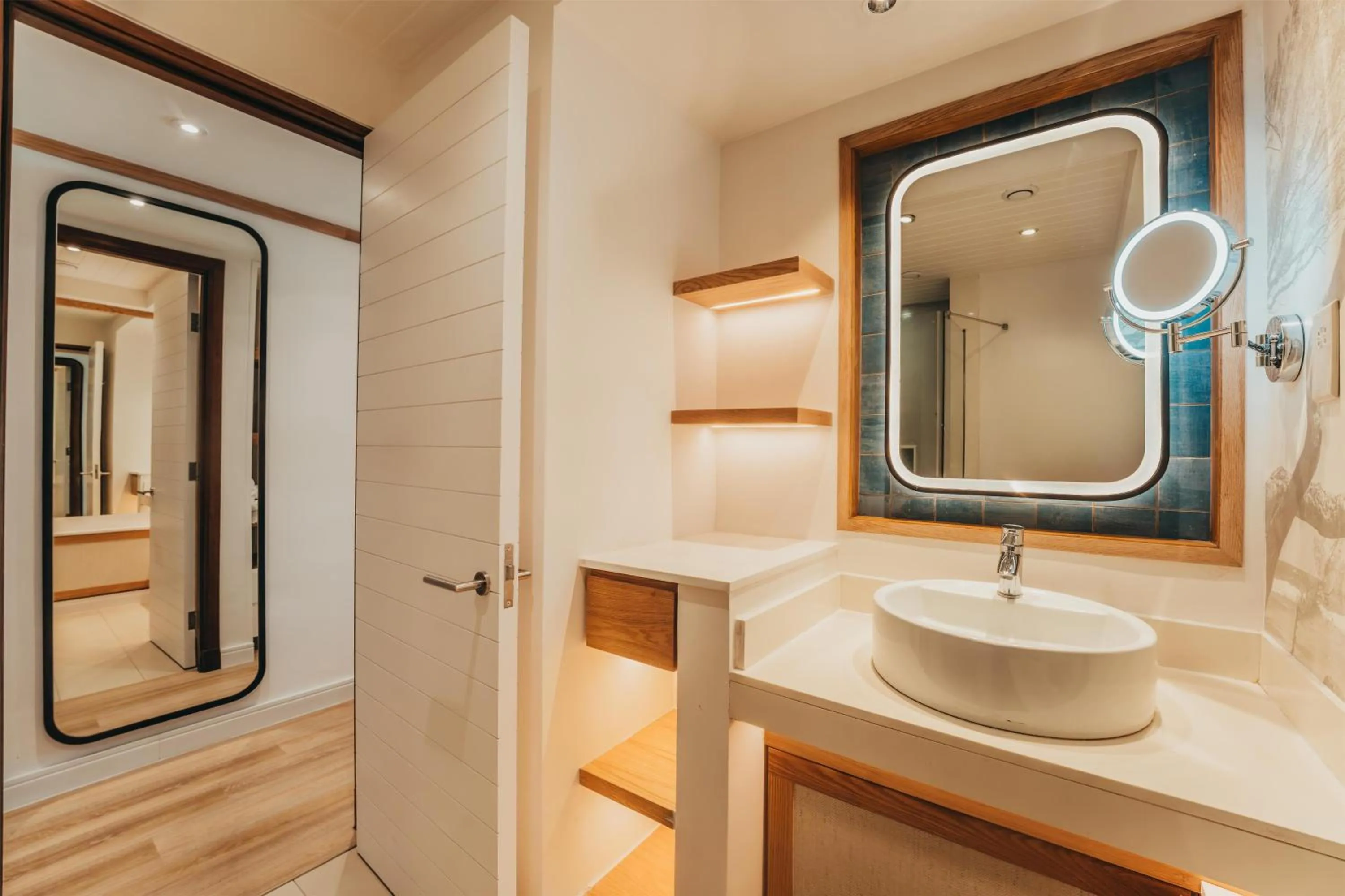 Shower in Radisson Blu Poste Lafayette Resort & Spa (Adults Only)