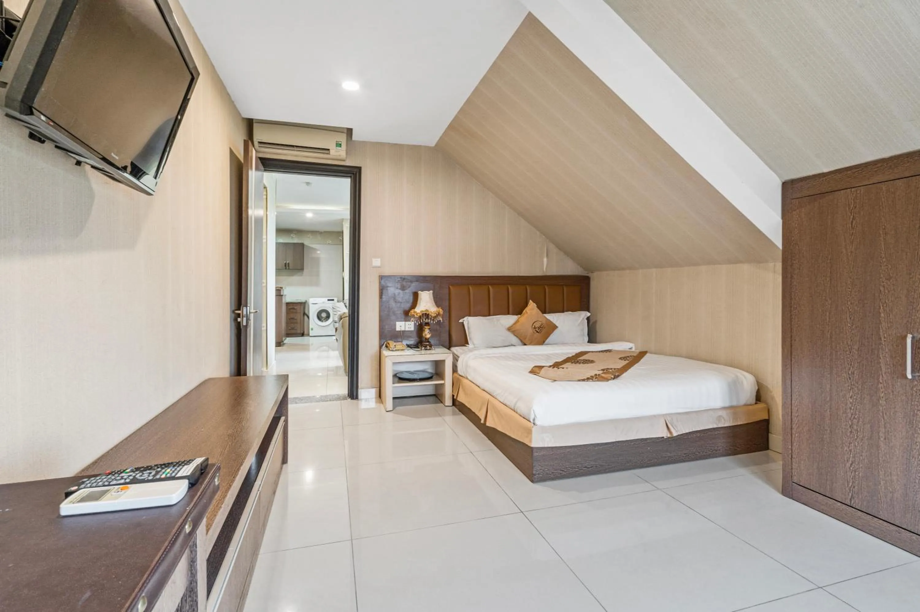 Bedroom, Bed in Eden Plaza Da Nang Hotel